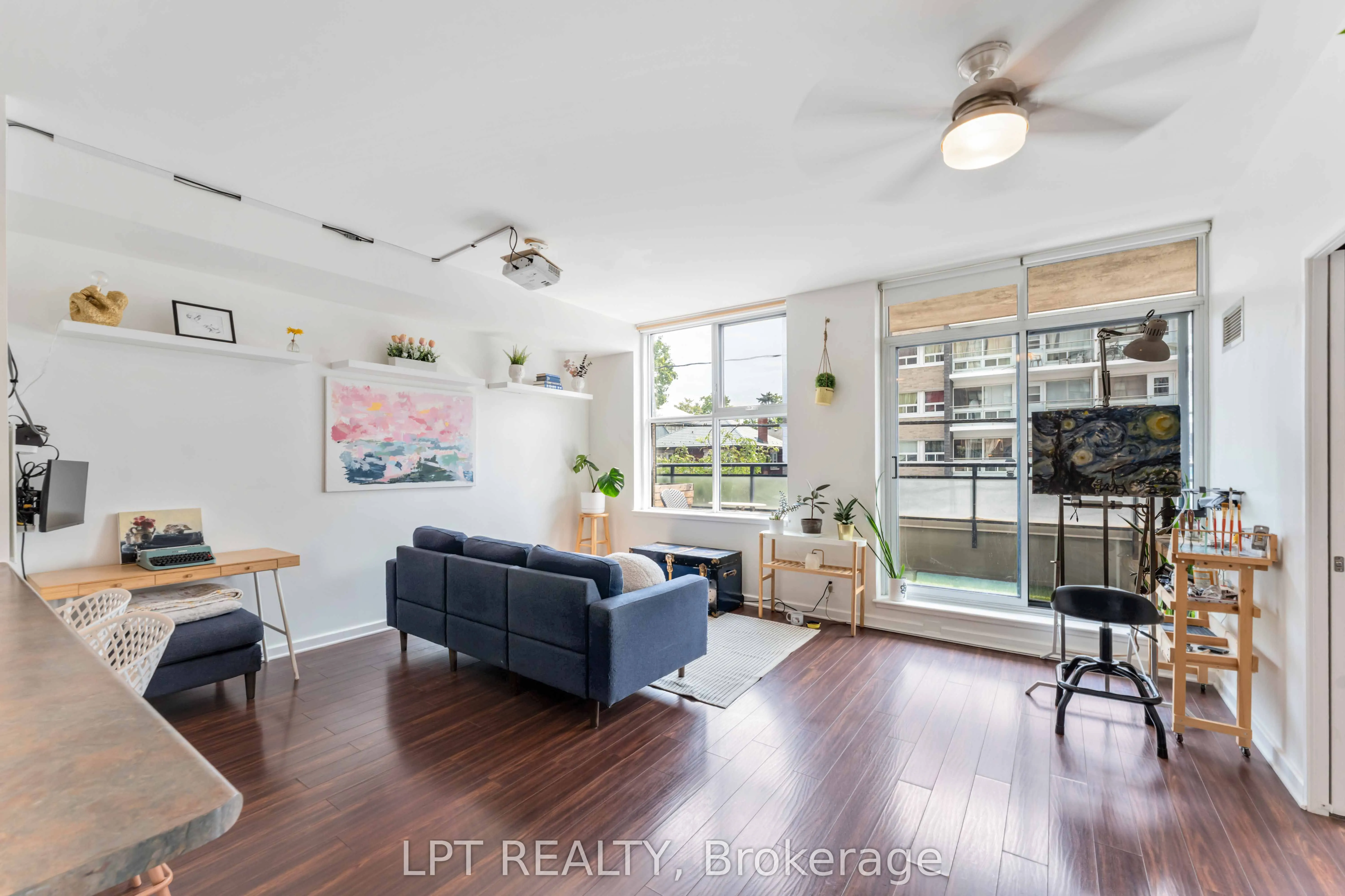 150 Caroline Avenue, #206
