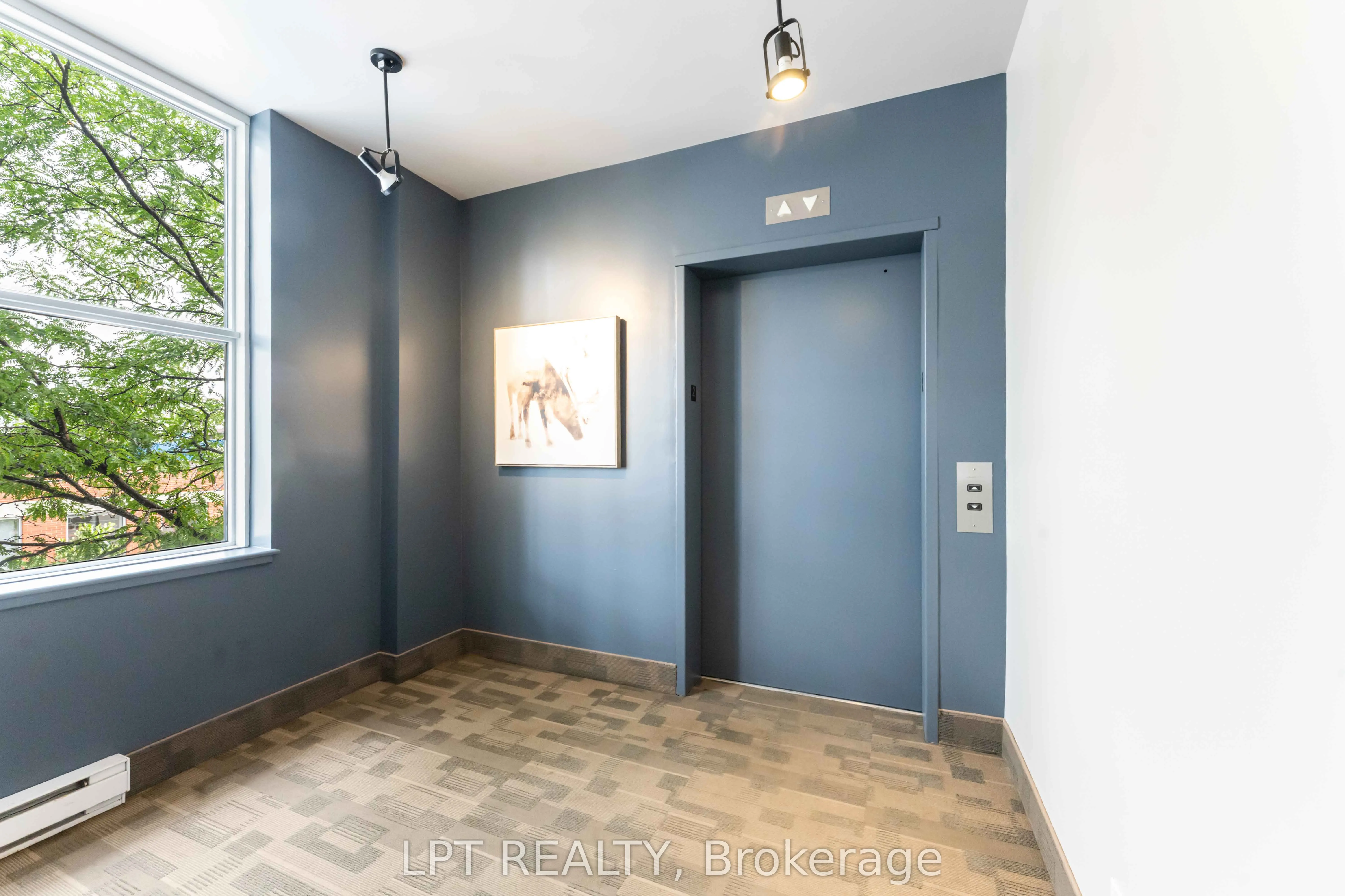 150 Caroline Avenue, #206