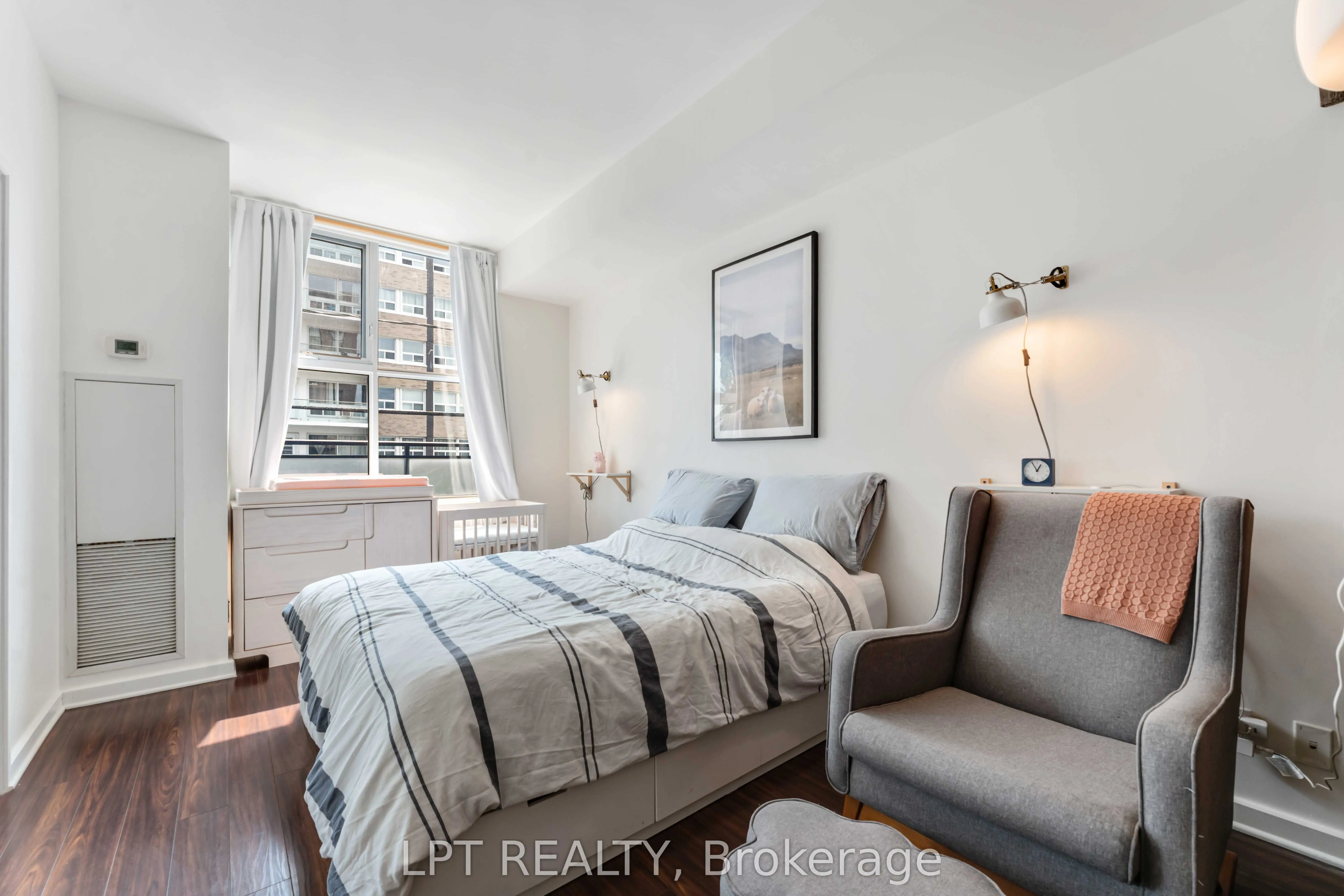 150 Caroline Avenue, #206