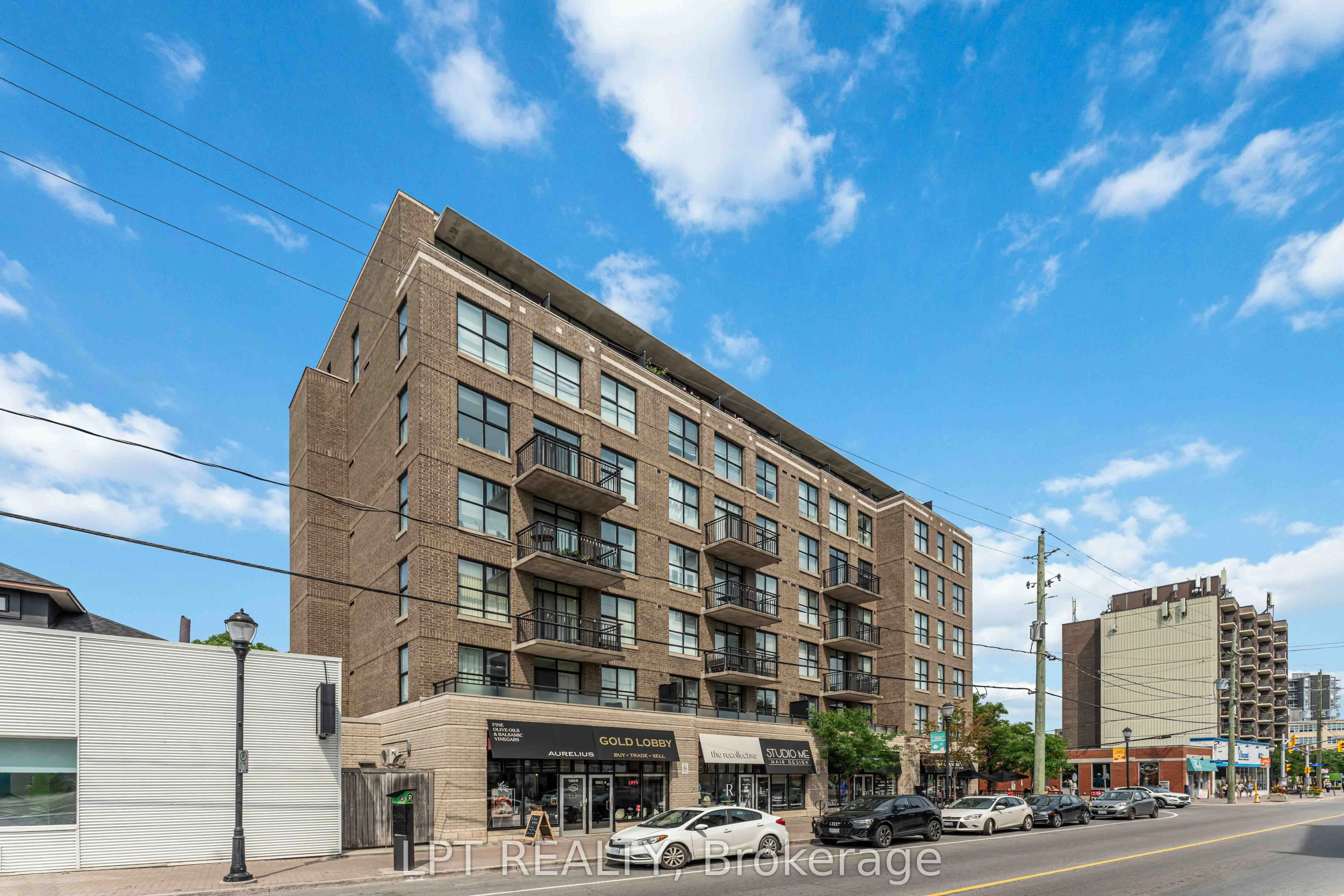 150 Caroline Avenue, #206