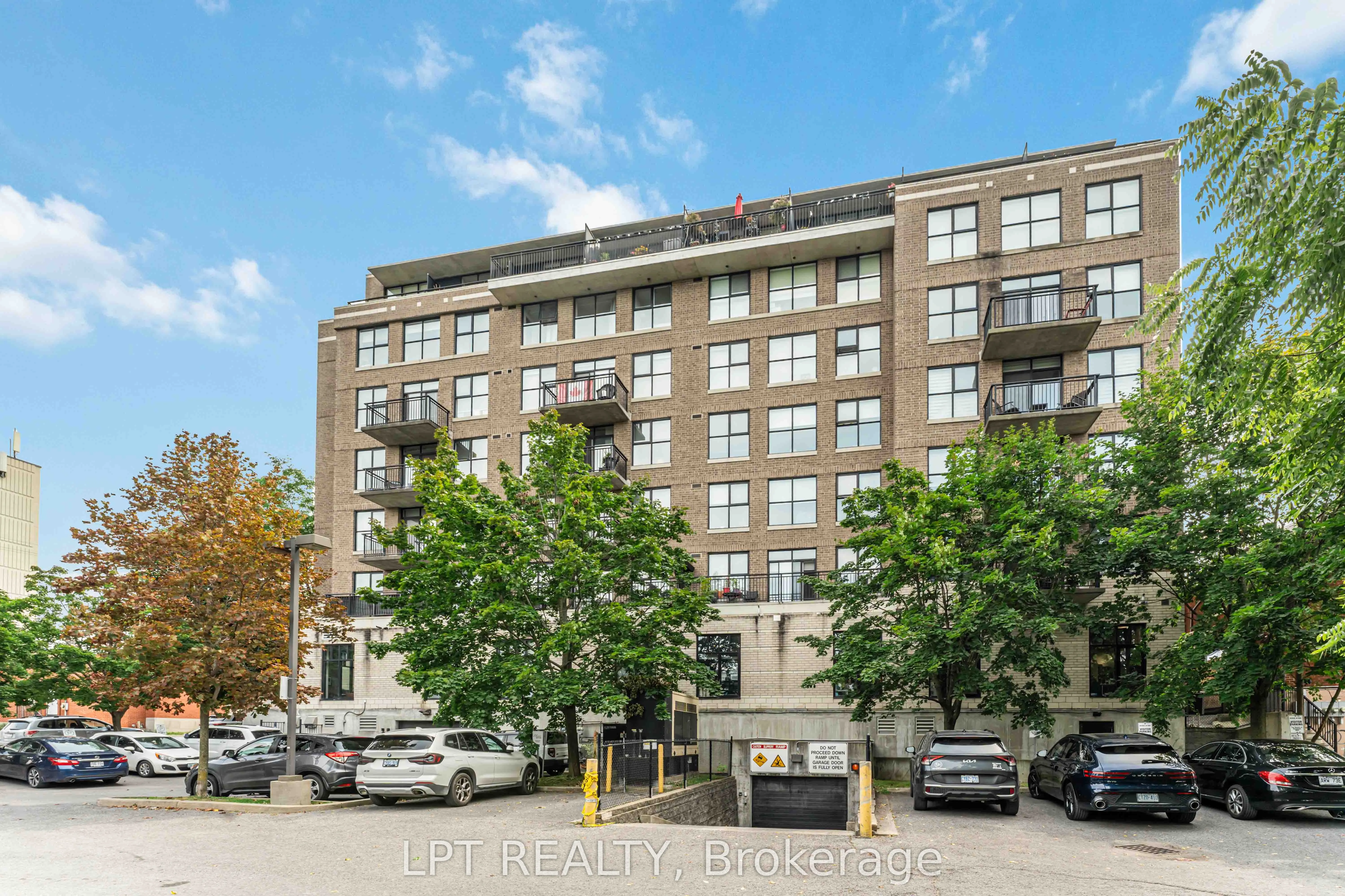 150 Caroline Avenue, #206