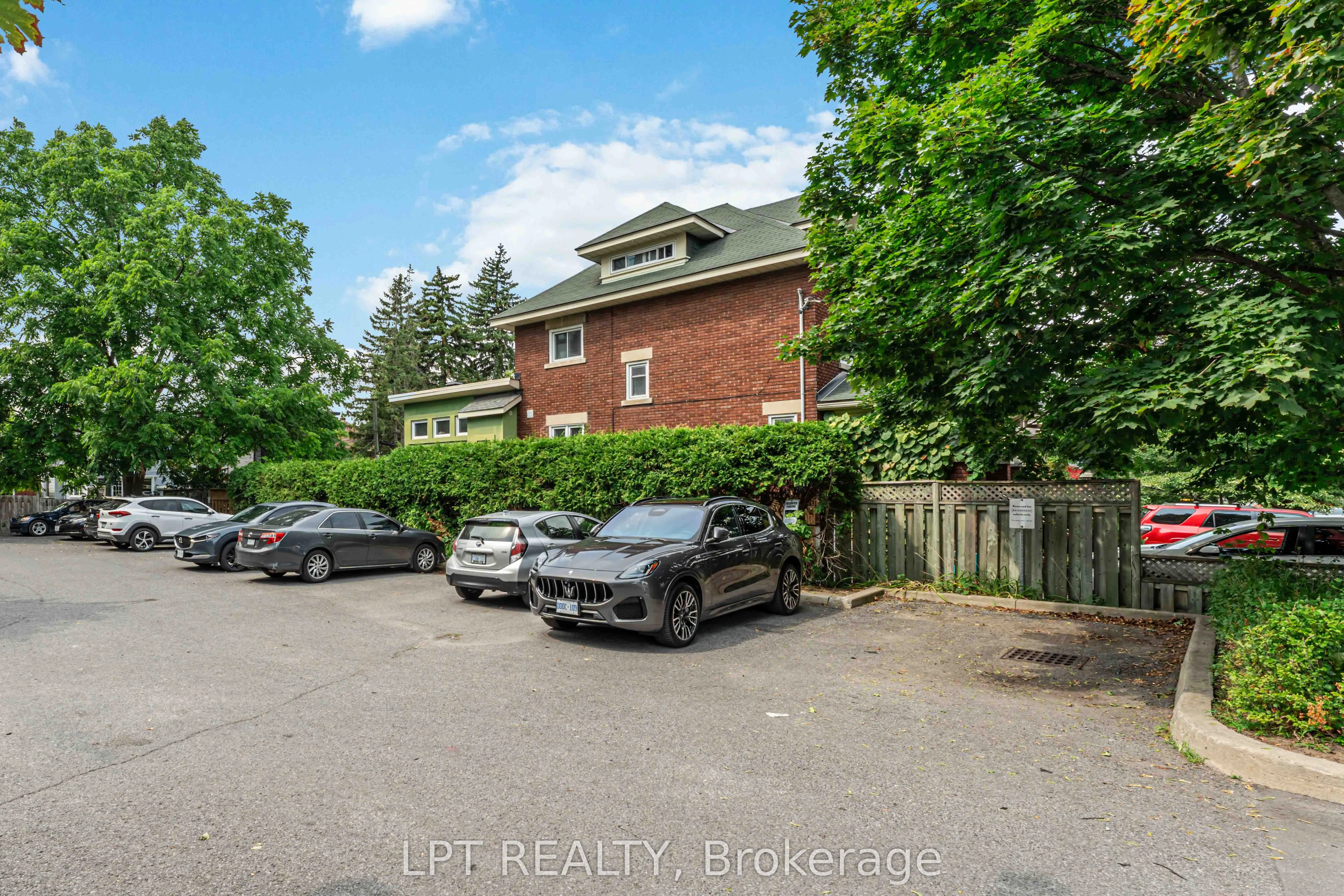 150 Caroline Avenue, #206
