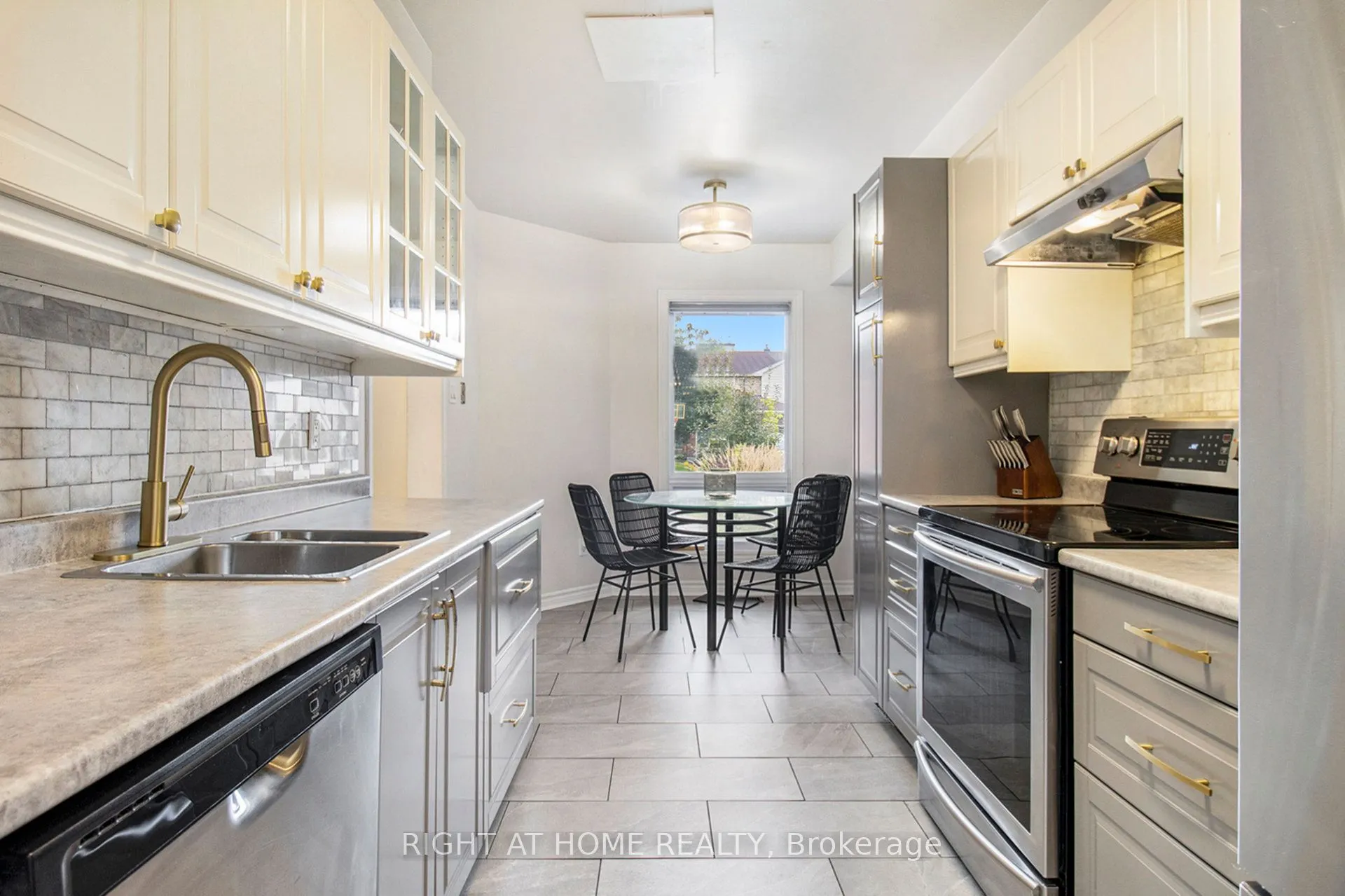 168 Huntersfield Drive