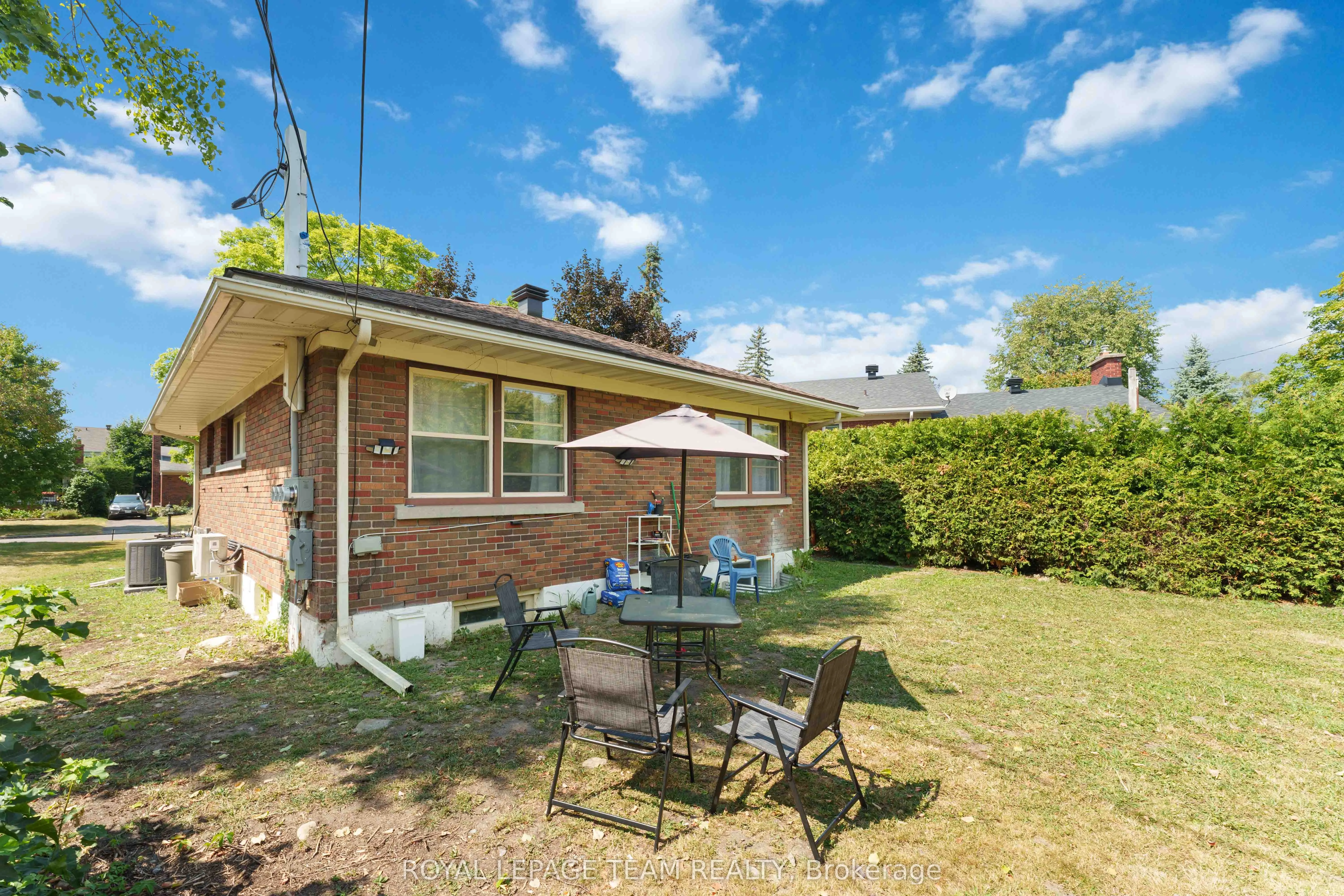 1587 Devon Street, ##2