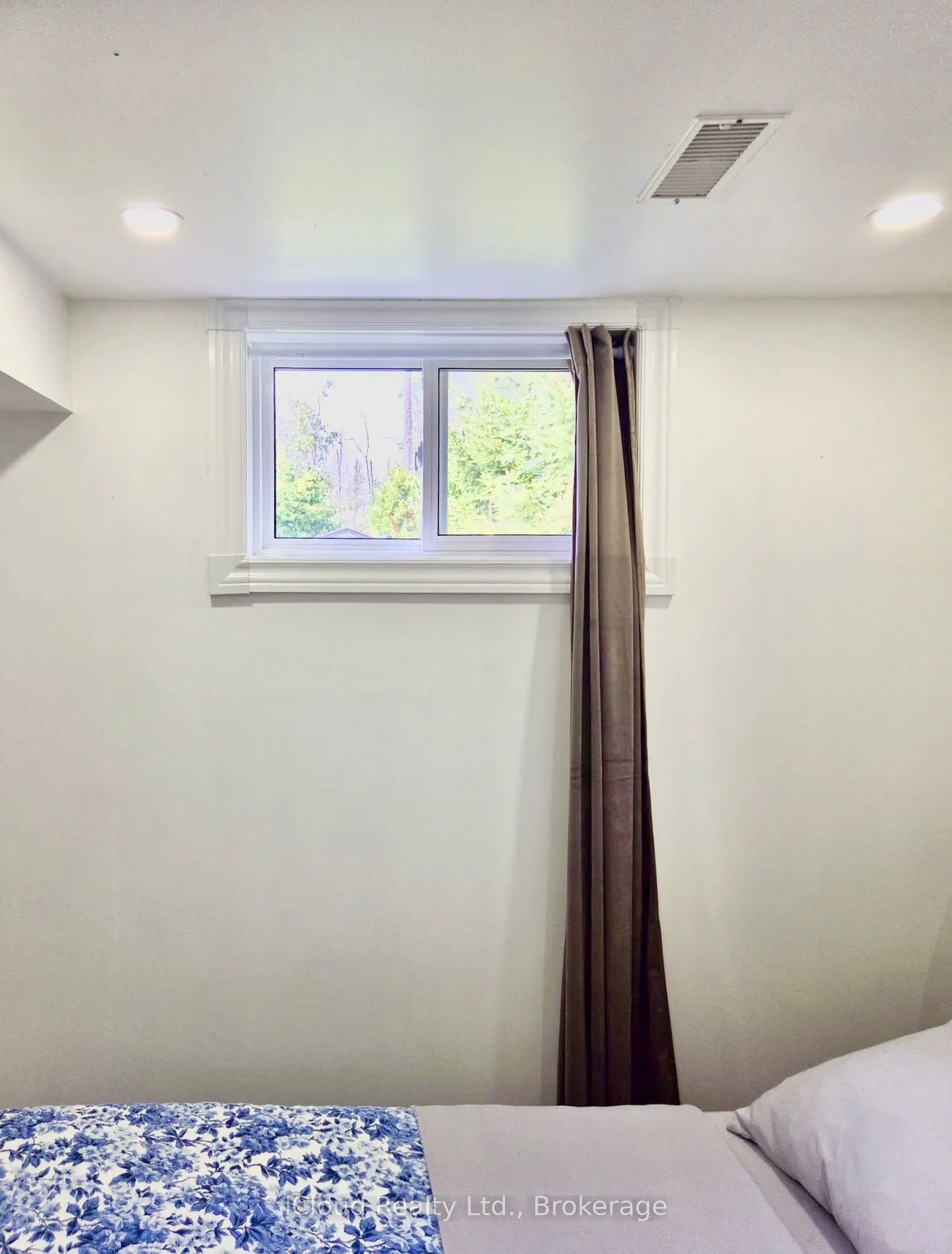 2586 Foxmeadow Road N, #Apartment 1, Room 1 and 2