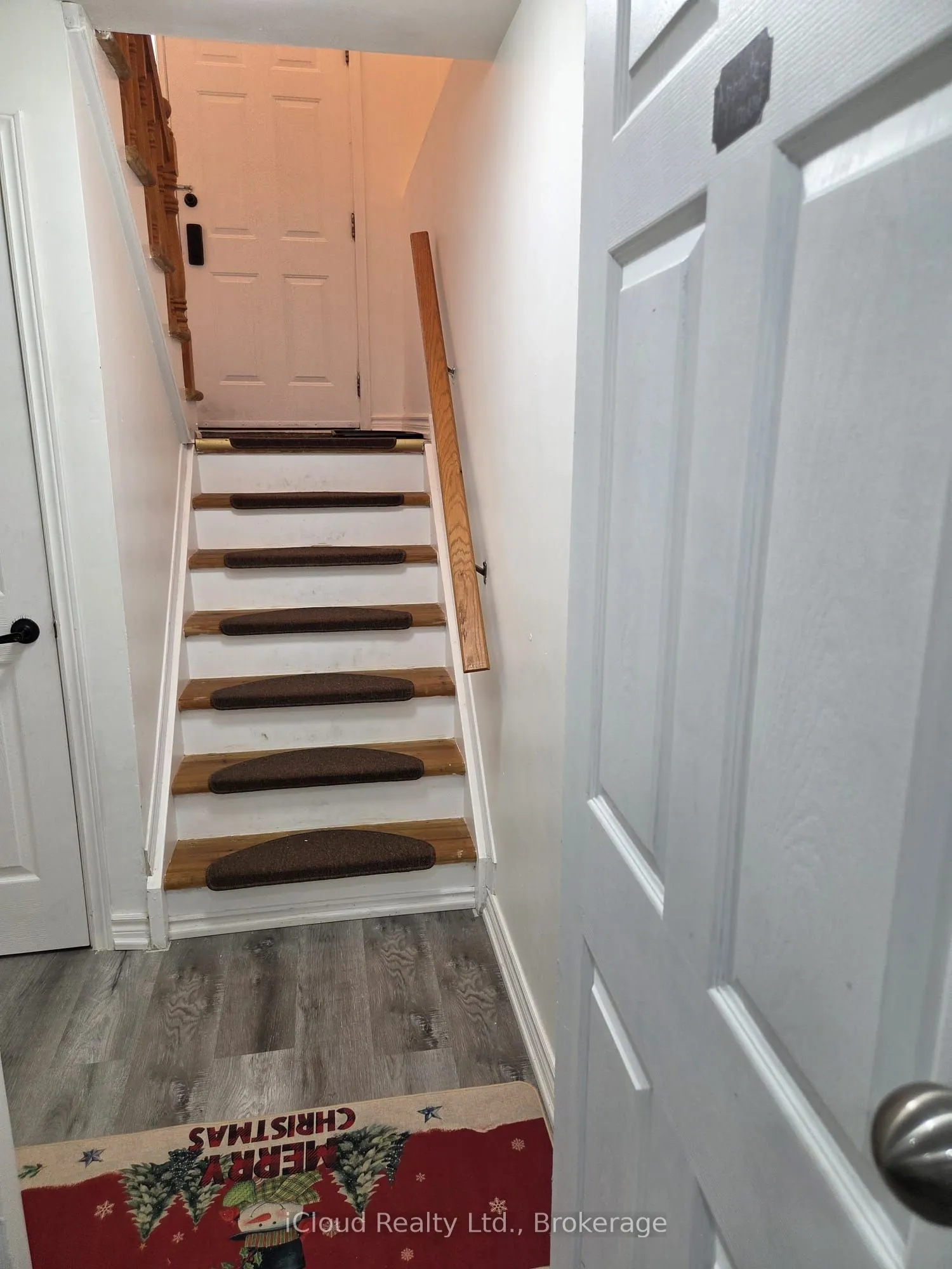 2586 Foxmeadow Road N, #Apartment 1, Room 1 and 2