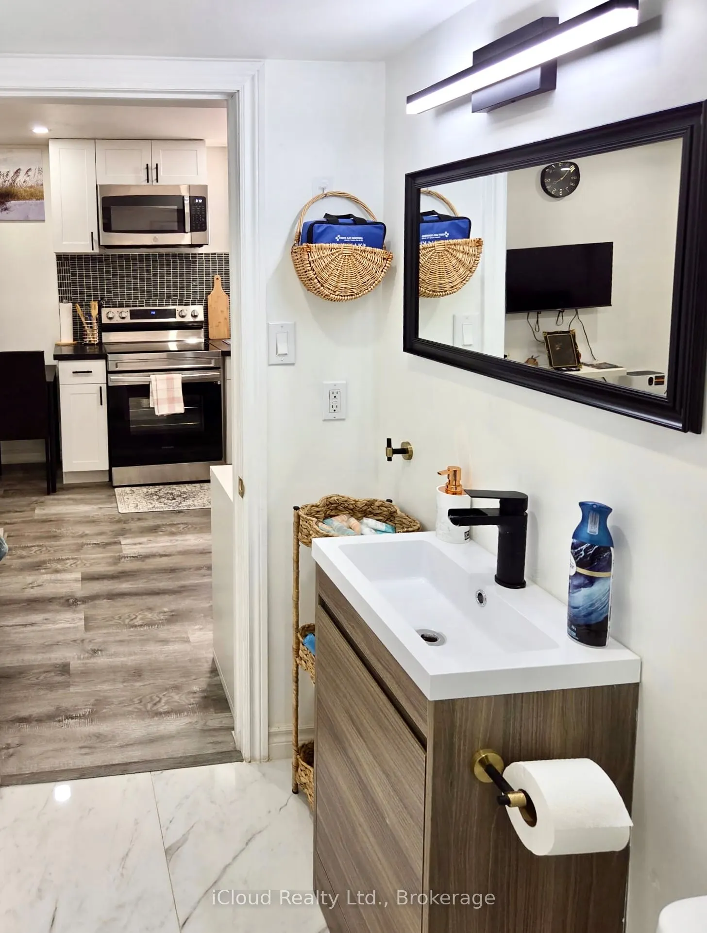 2586 Foxmeadow Road N, #Apartment 1, Room 1 and 2
