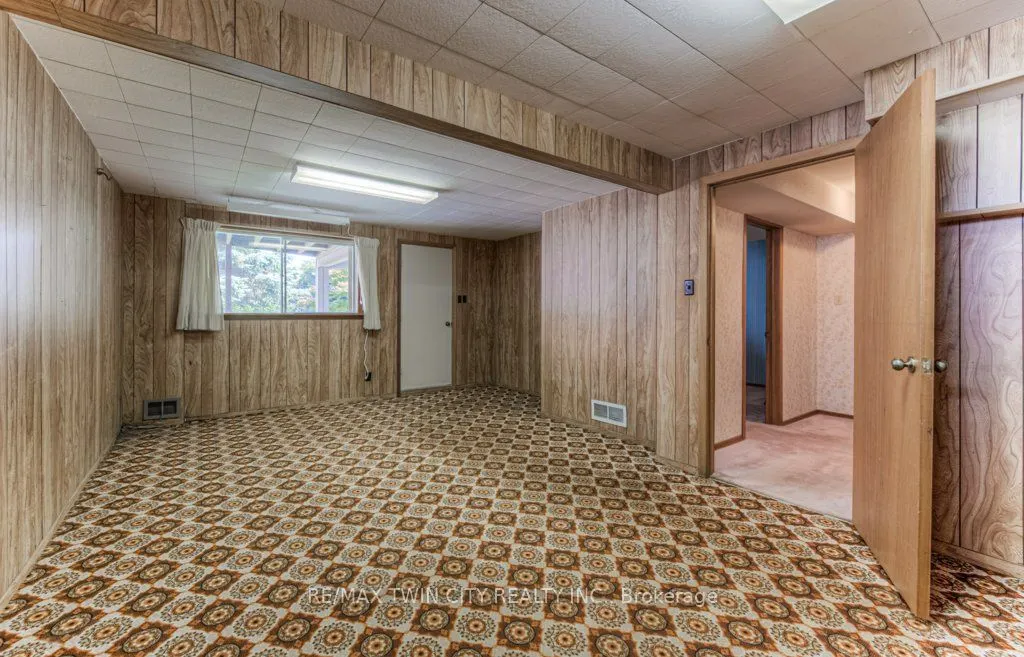 38 Charnwood Court