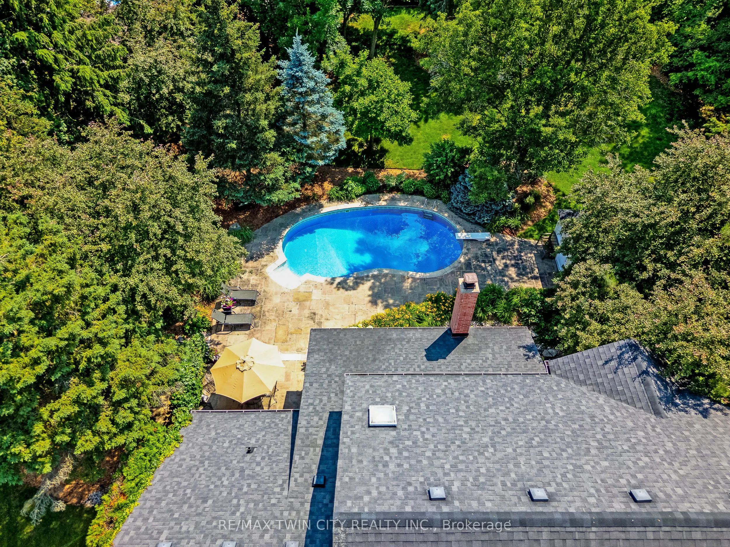 19 Huntingwood Court