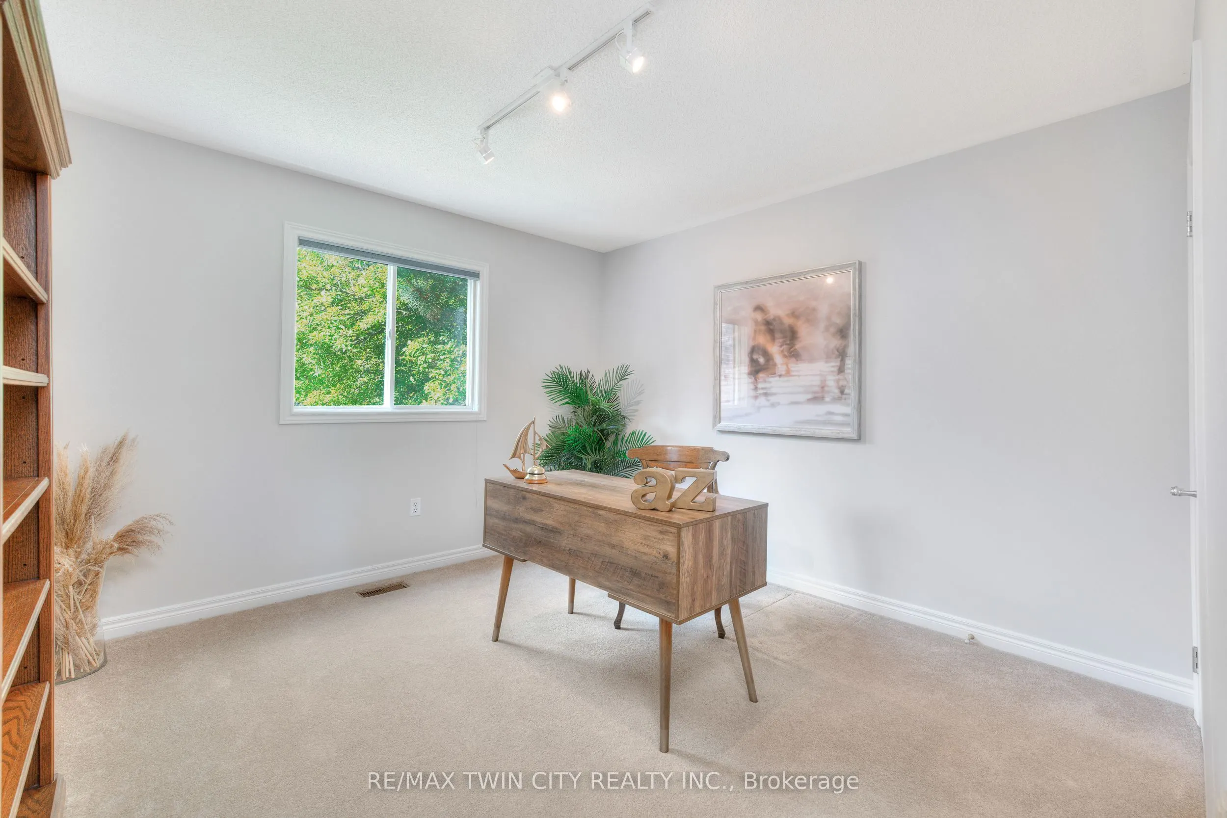 19 Huntingwood Court