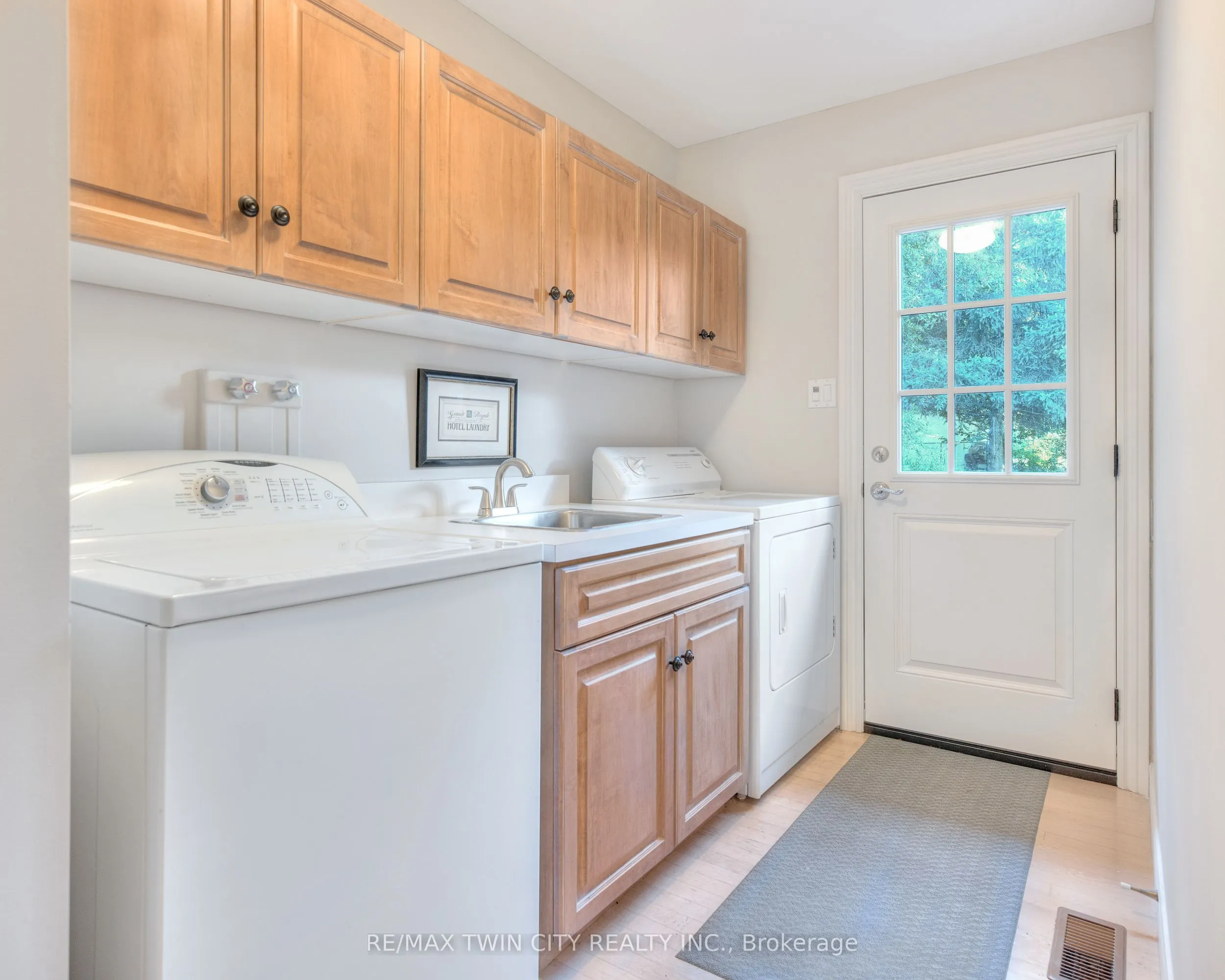 19 Huntingwood Court