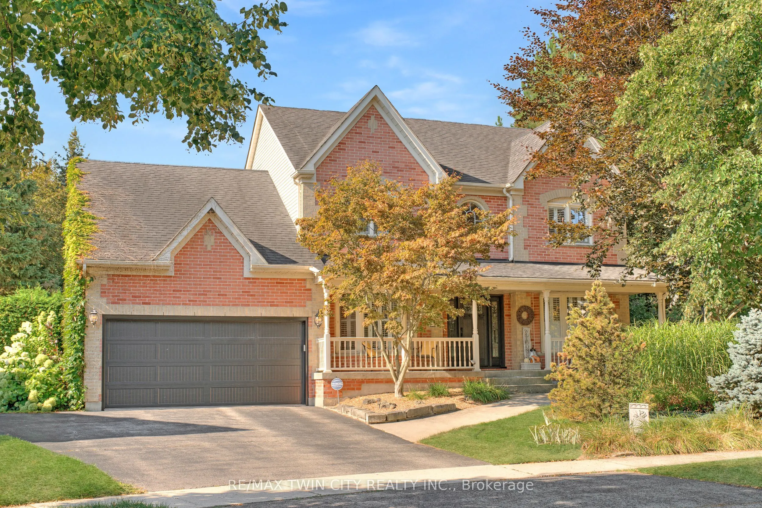 19 Huntingwood Court