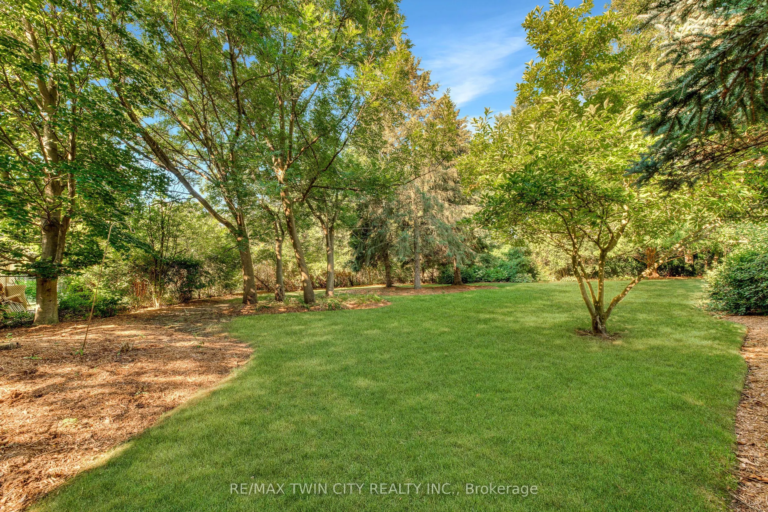 19 Huntingwood Court