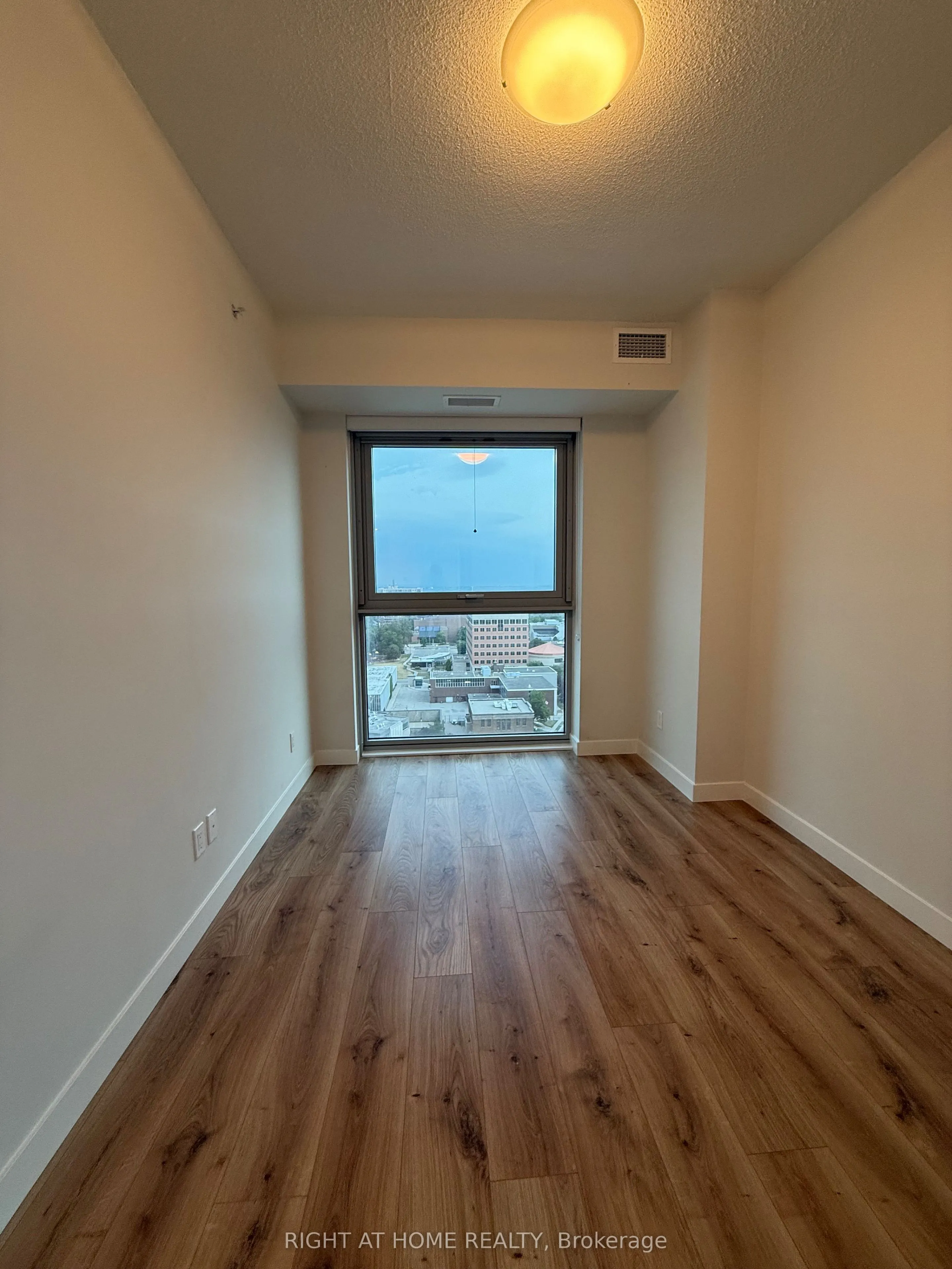 60 FREDERICK Street, #1702
