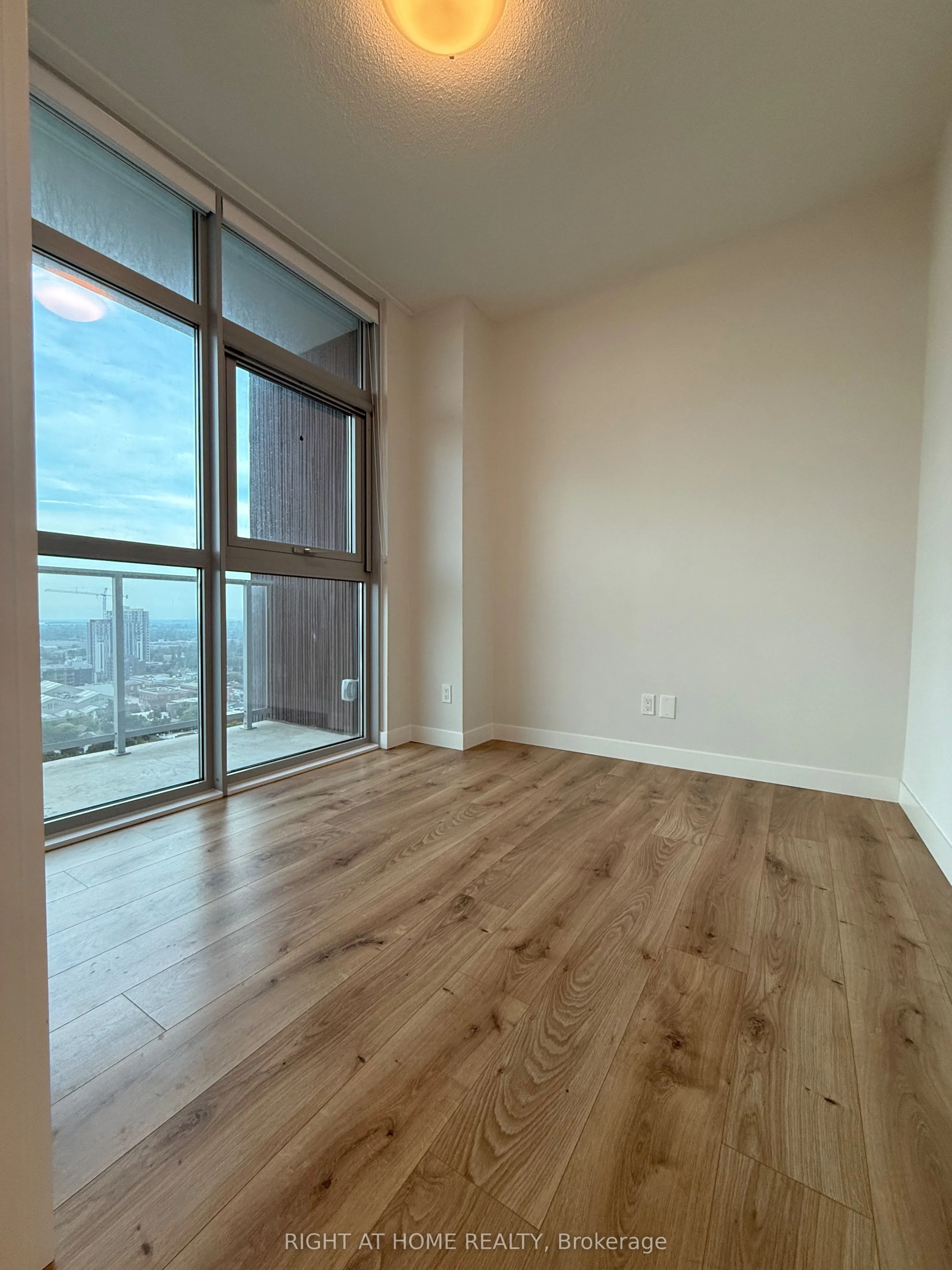 60 FREDERICK Street, #1702
