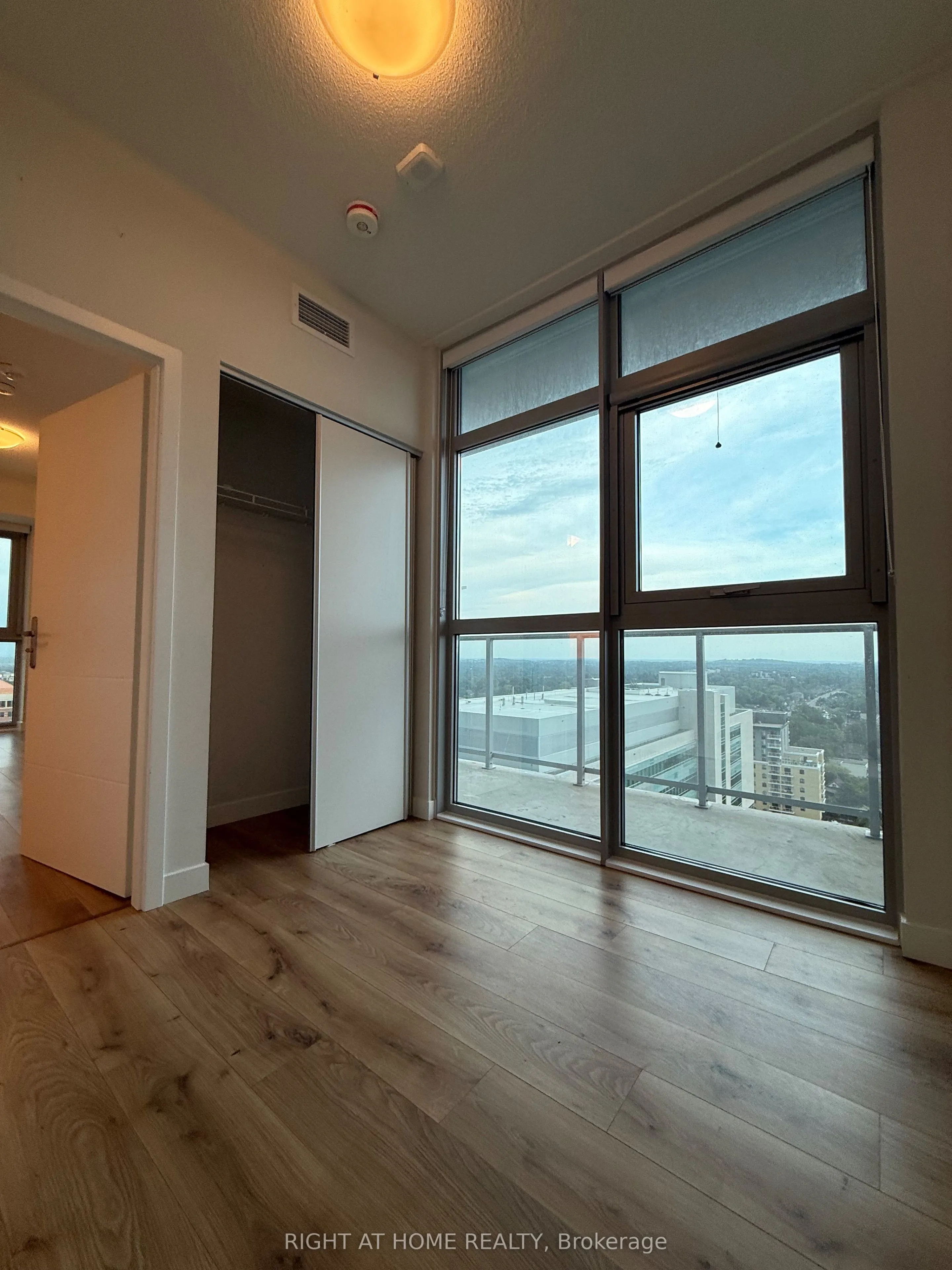 60 FREDERICK Street, #1702