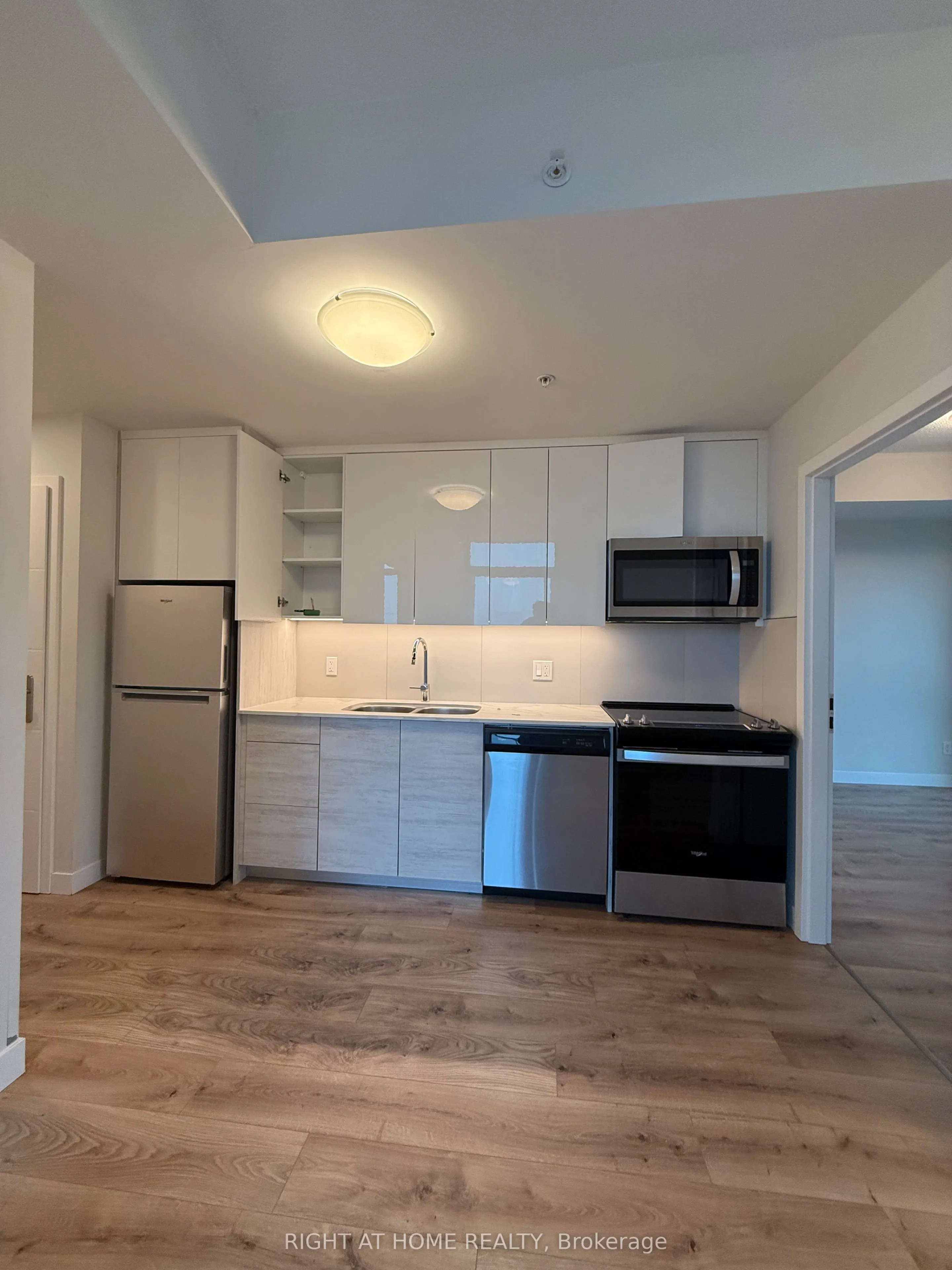 60 FREDERICK Street, #1702