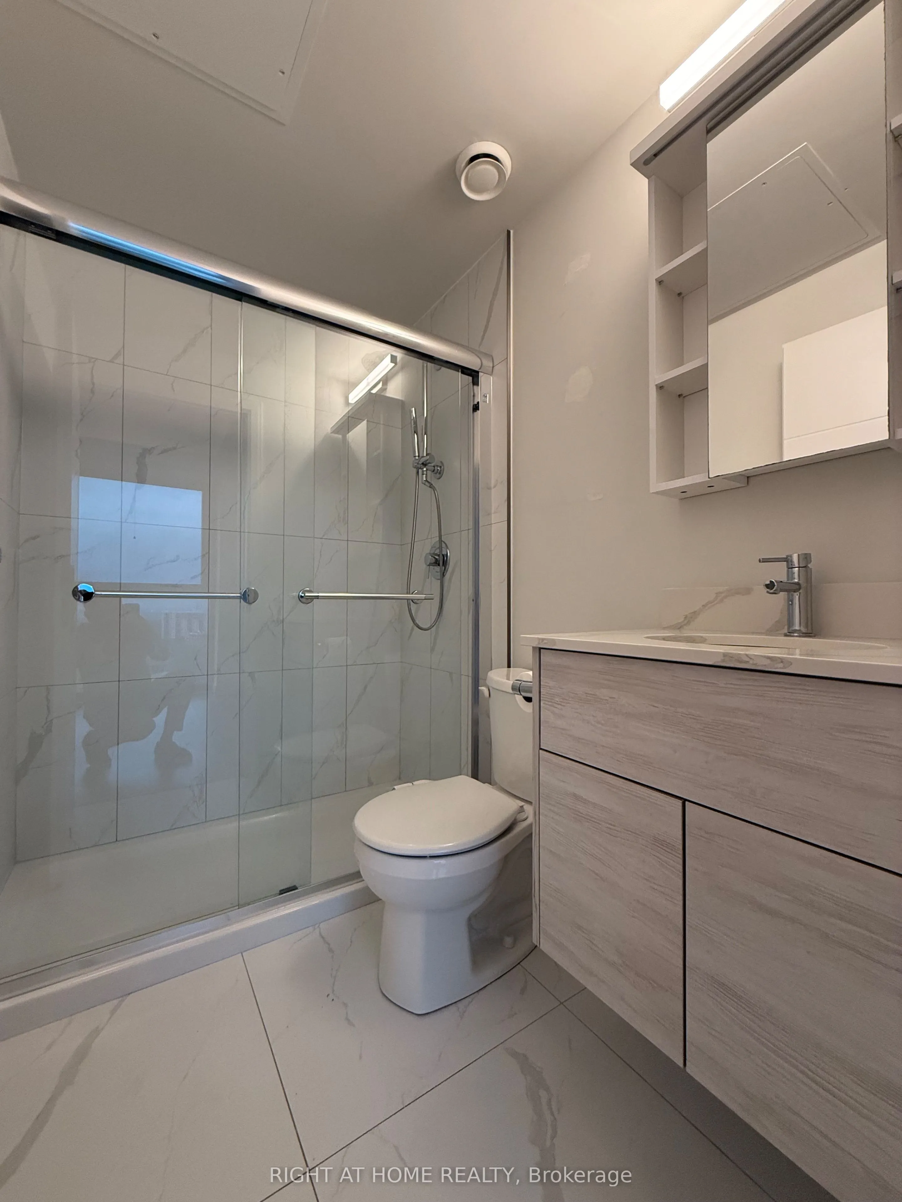60 FREDERICK Street, #1702