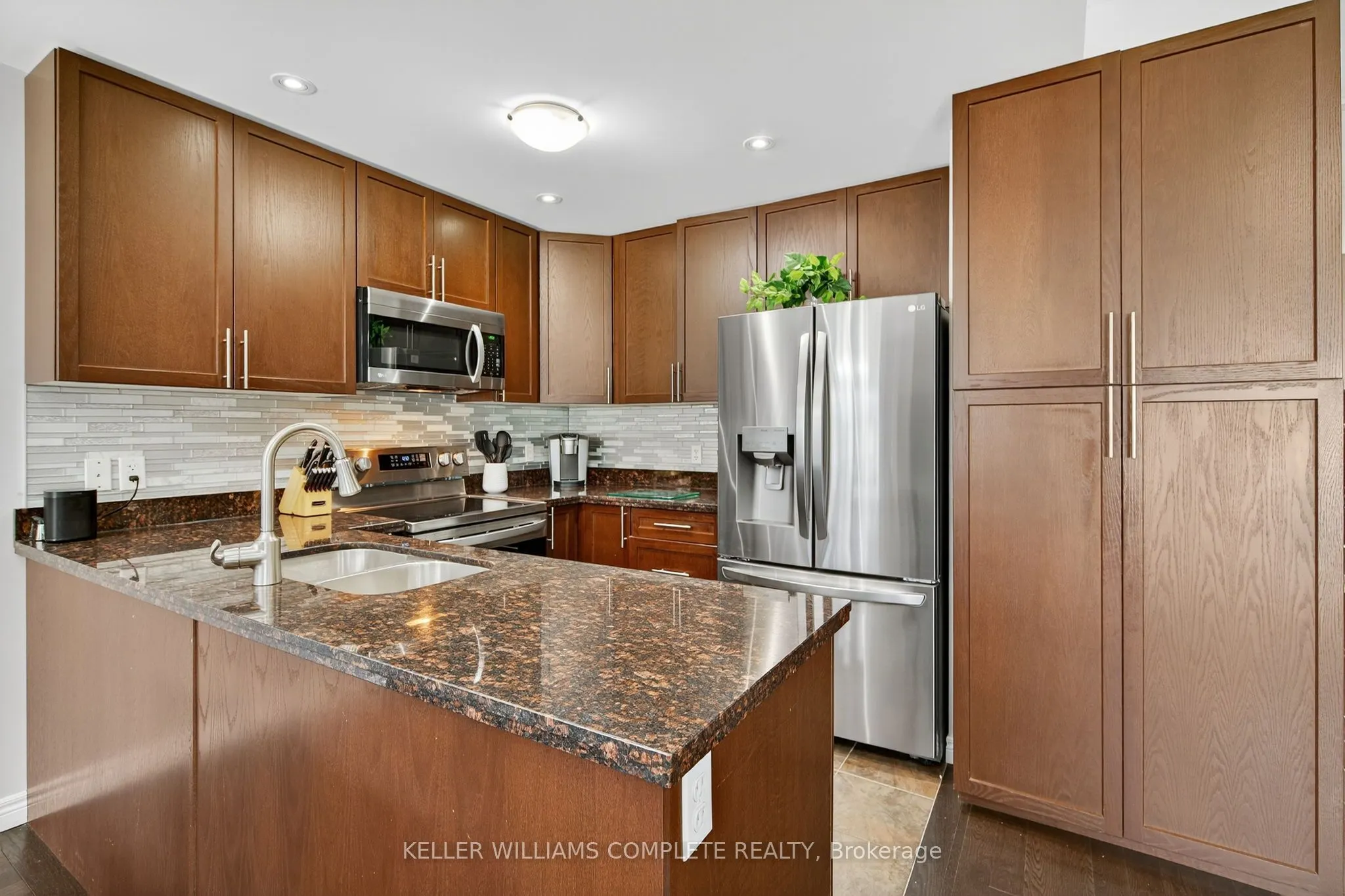 21 atessa Drive, #3