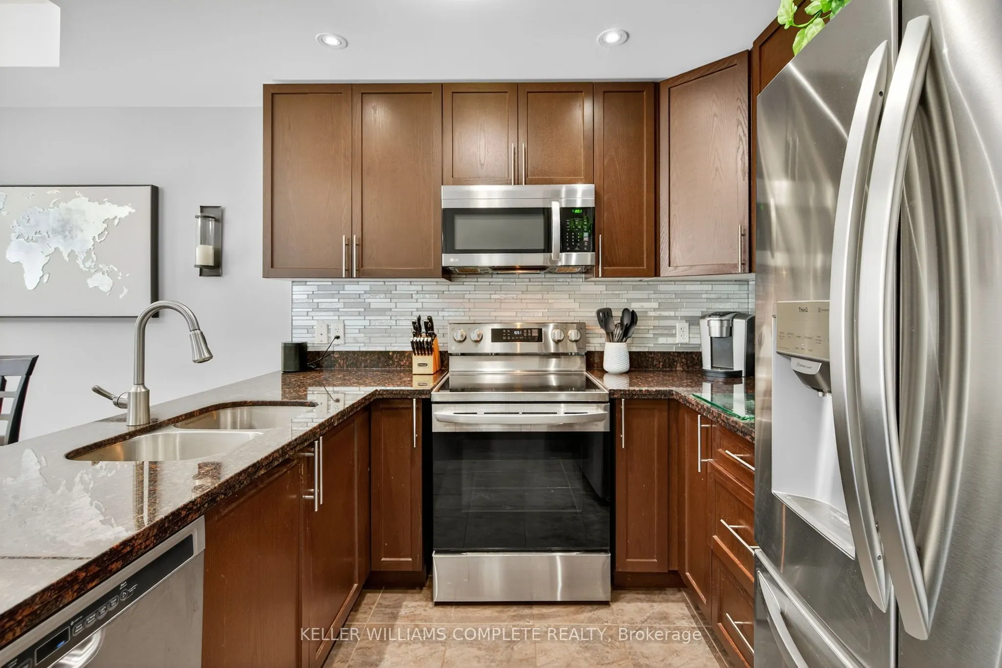 21 atessa Drive, #3