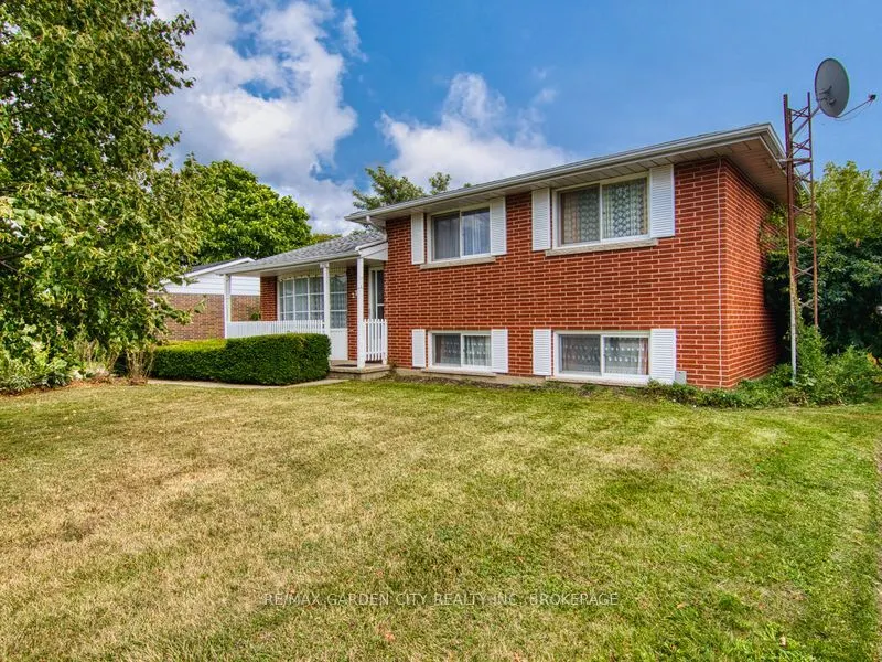 230 Lakeshore Road