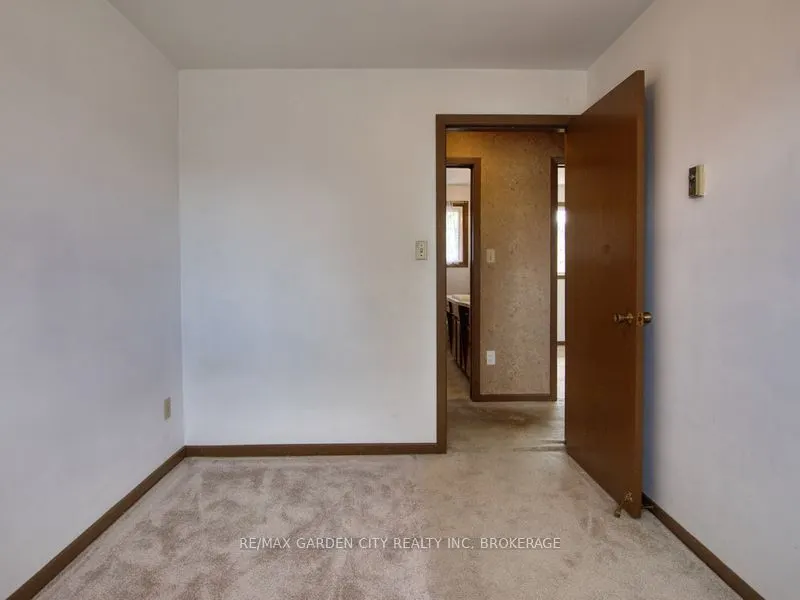 230 Lakeshore Road