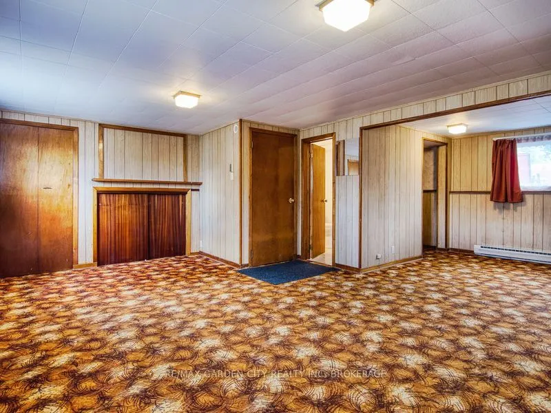 230 Lakeshore Road