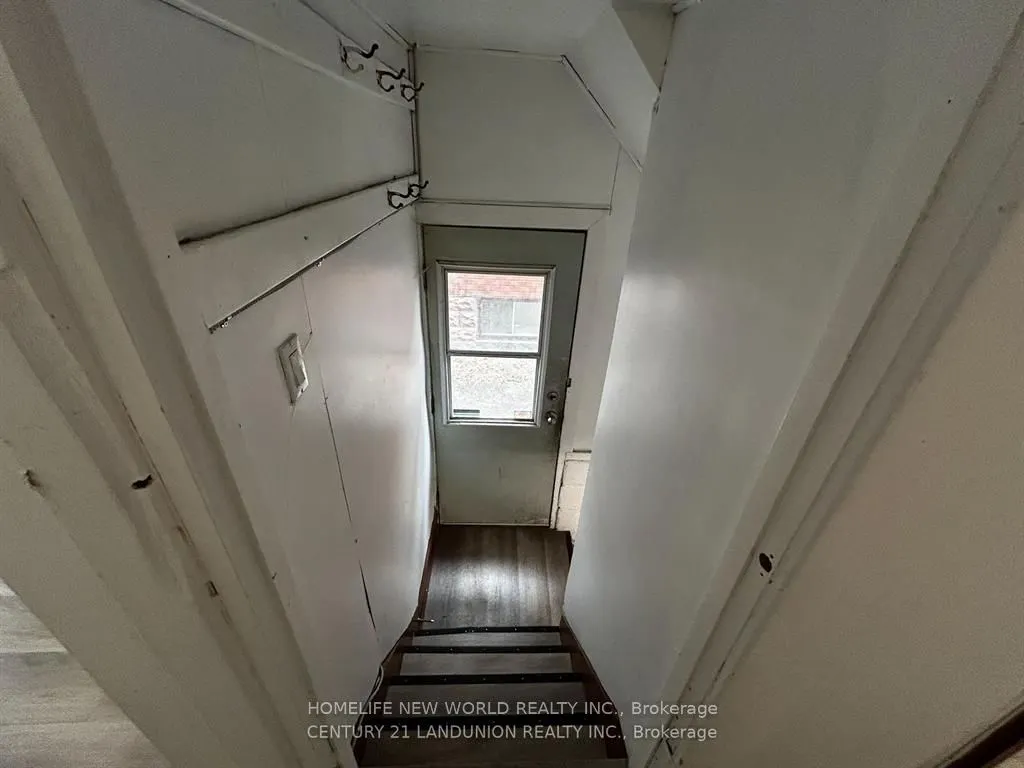 46 Arnold Street, #MAIN RM 2