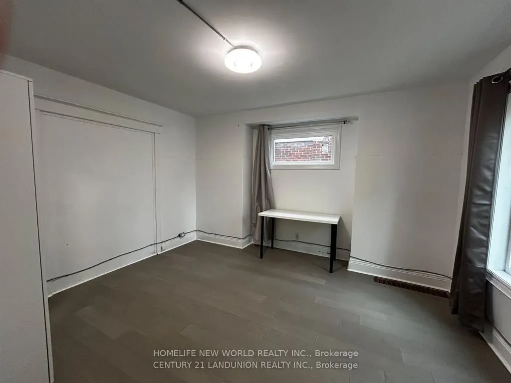 46 Arnold Street, #MAIN RM 2
