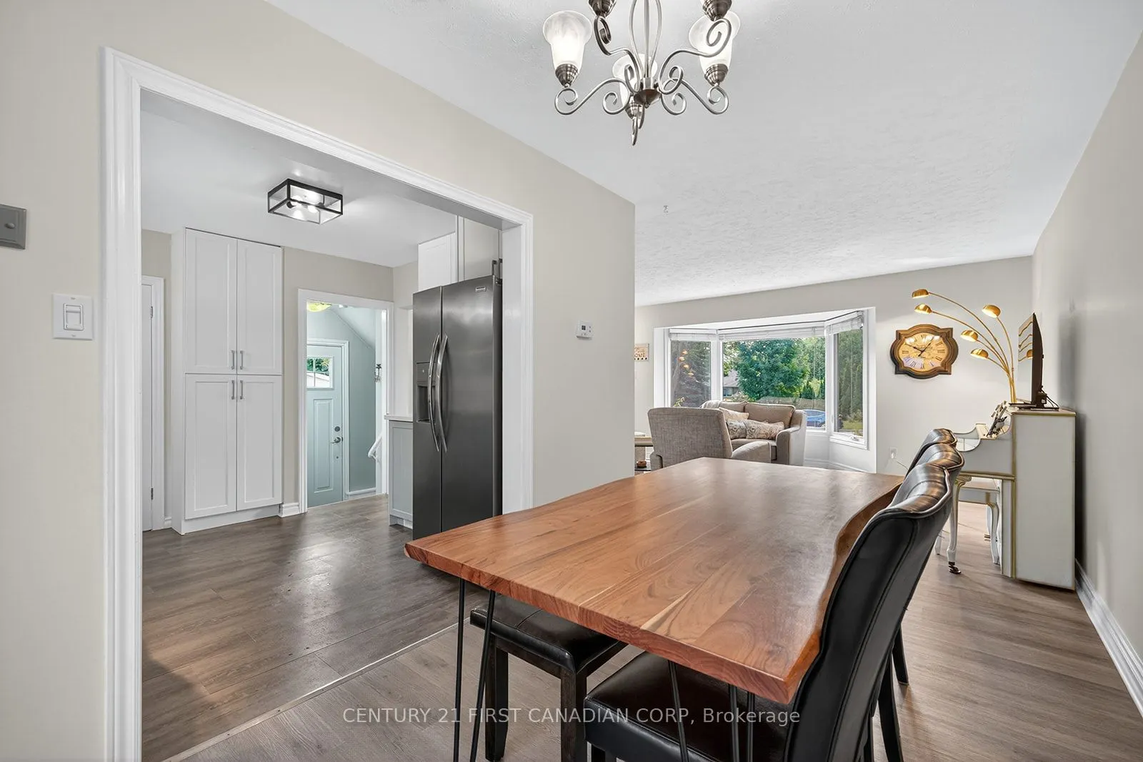 565 RINGTON Crescent