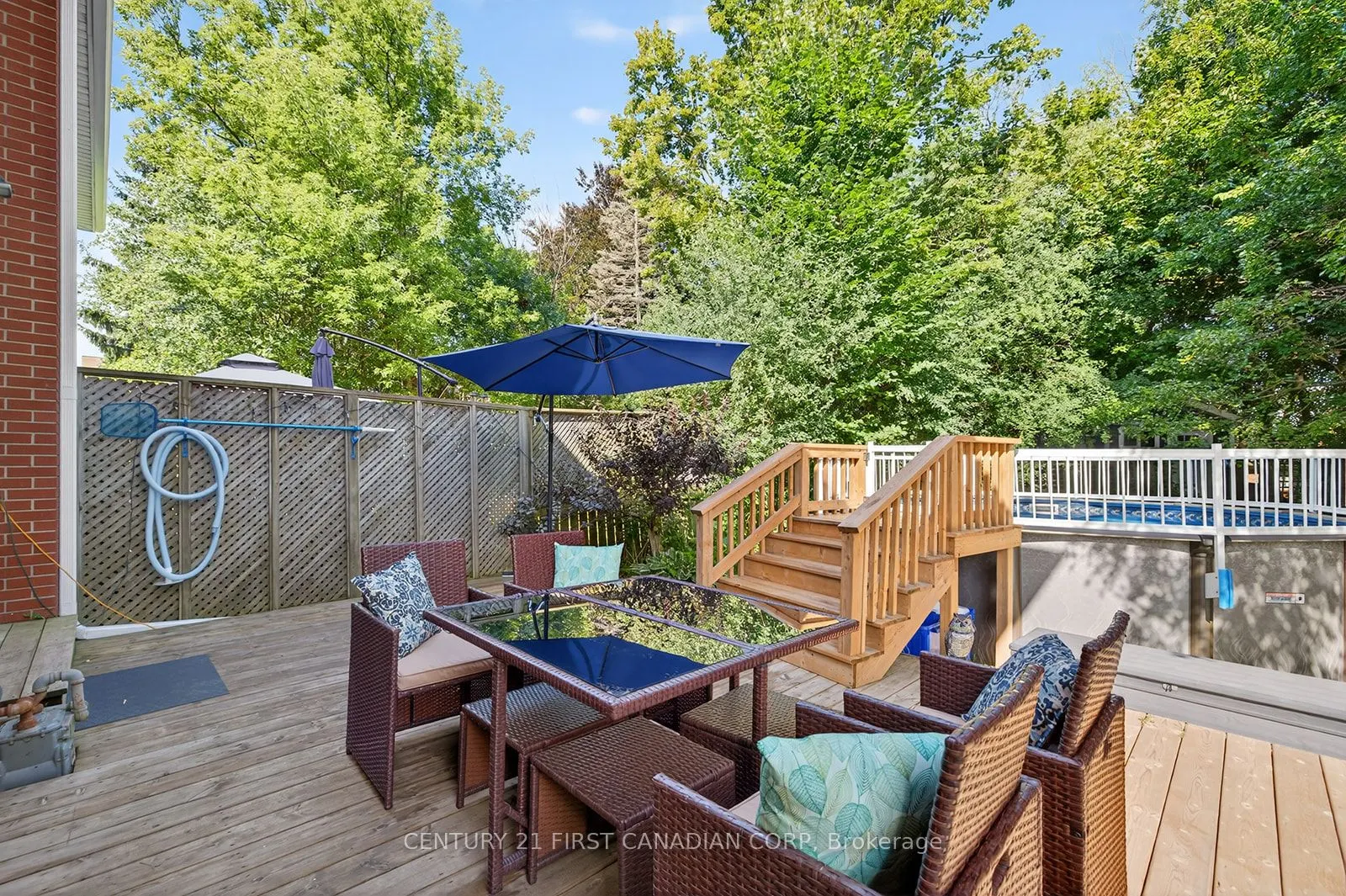 565 RINGTON Crescent