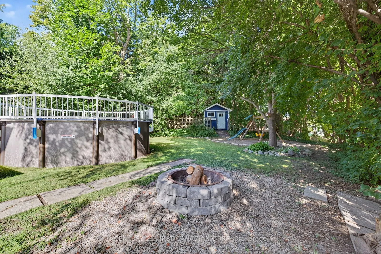 565 RINGTON Crescent