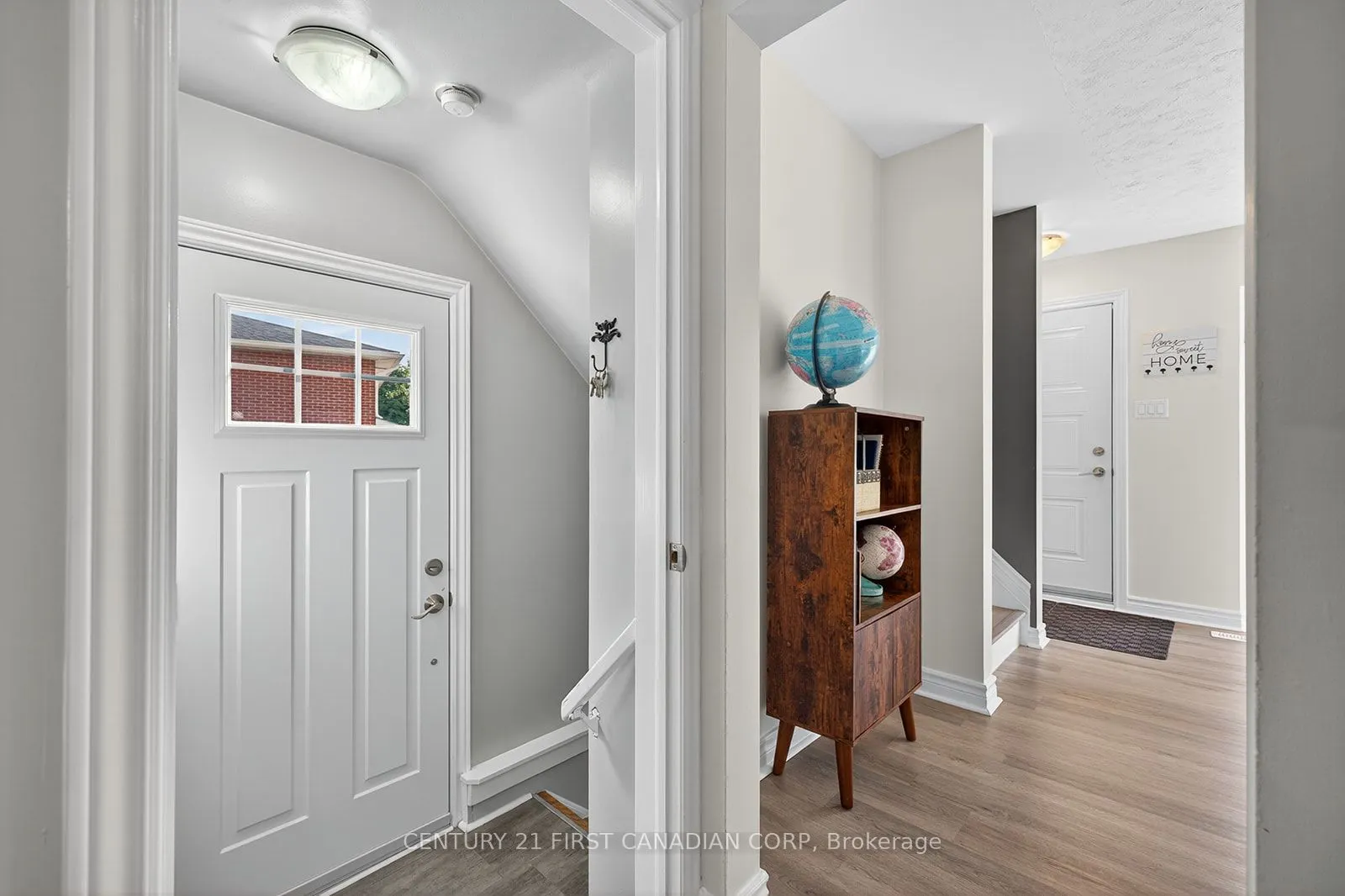 565 RINGTON Crescent