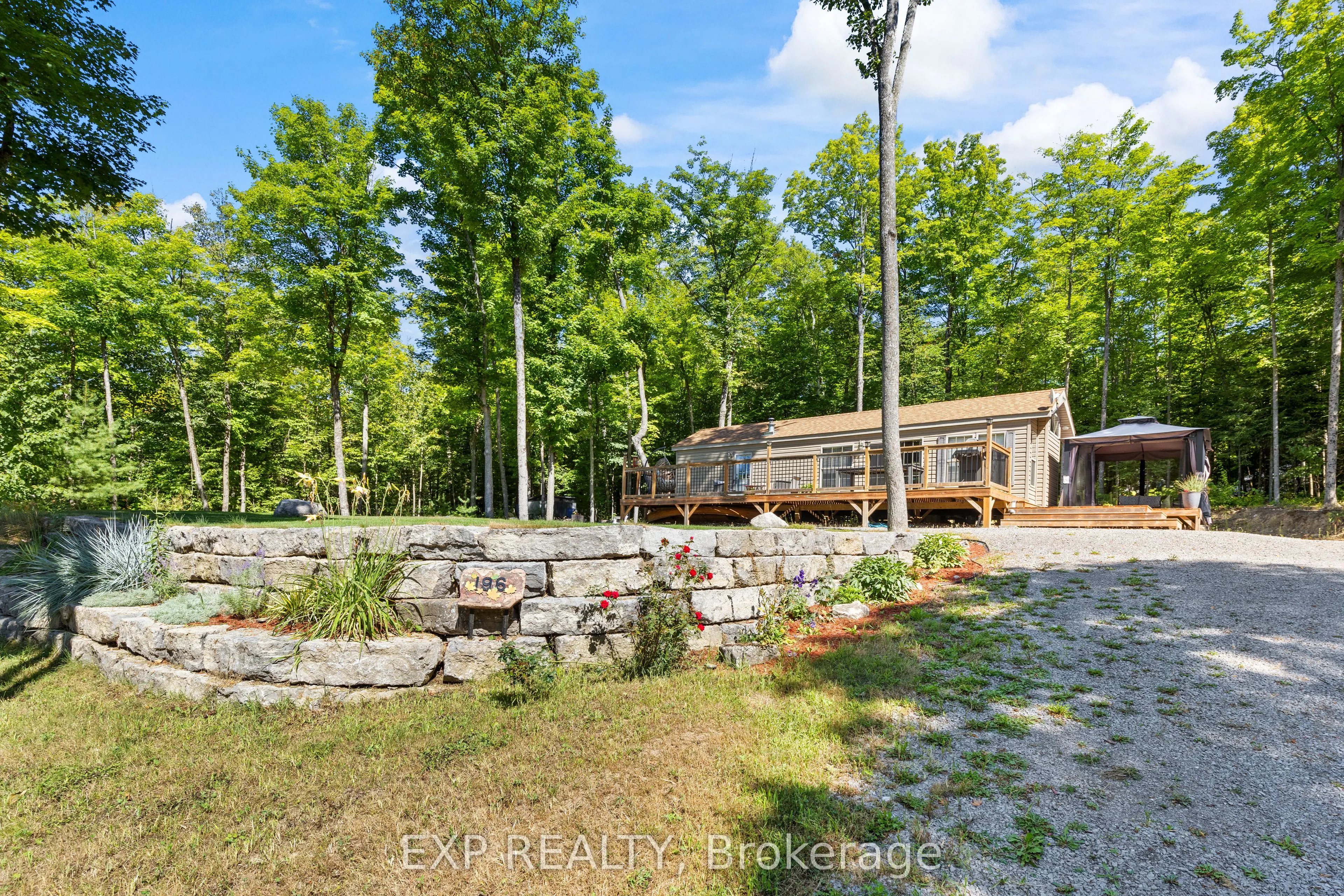 196 Maple Grove Lane