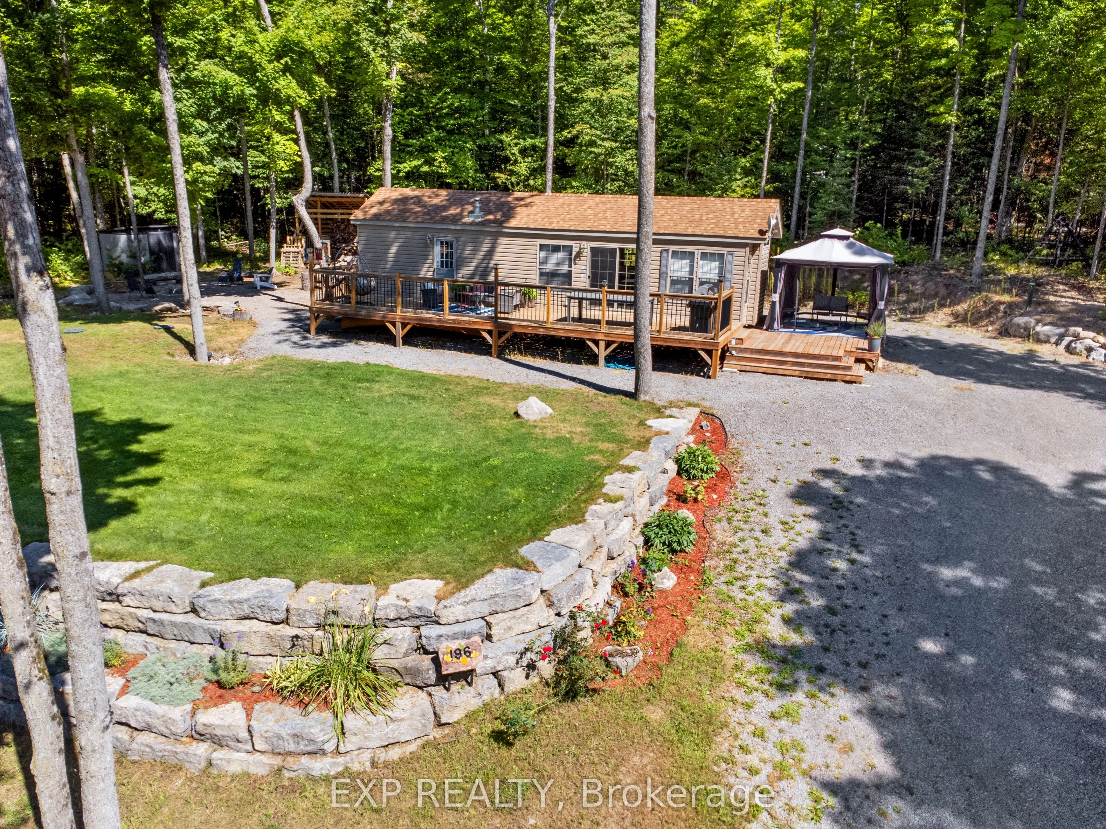 196 Maple Grove Lane