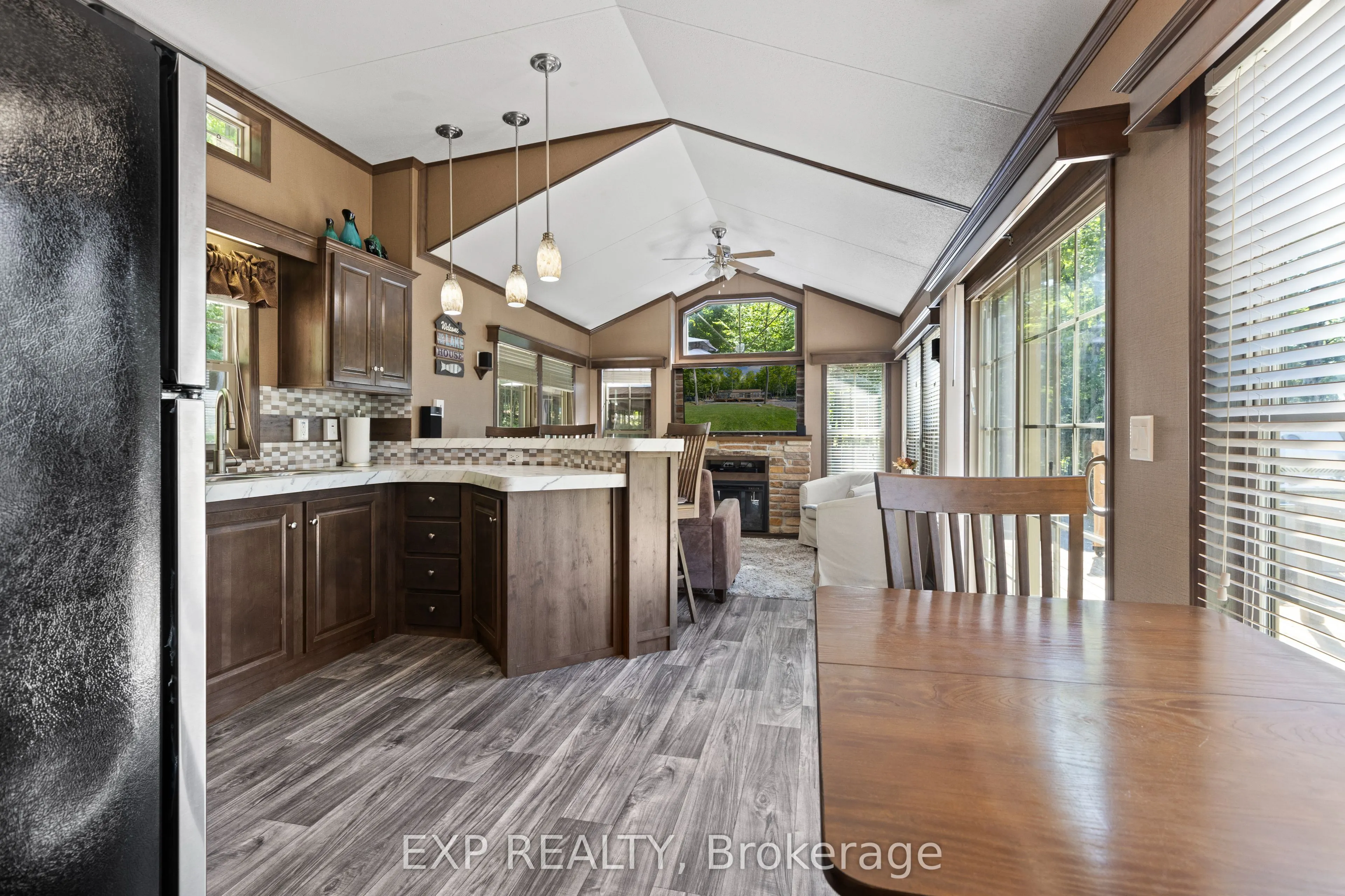 196 Maple Grove Lane