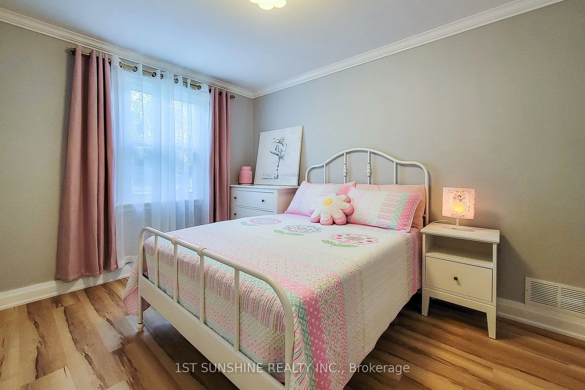 88 Fiddlers Green Road