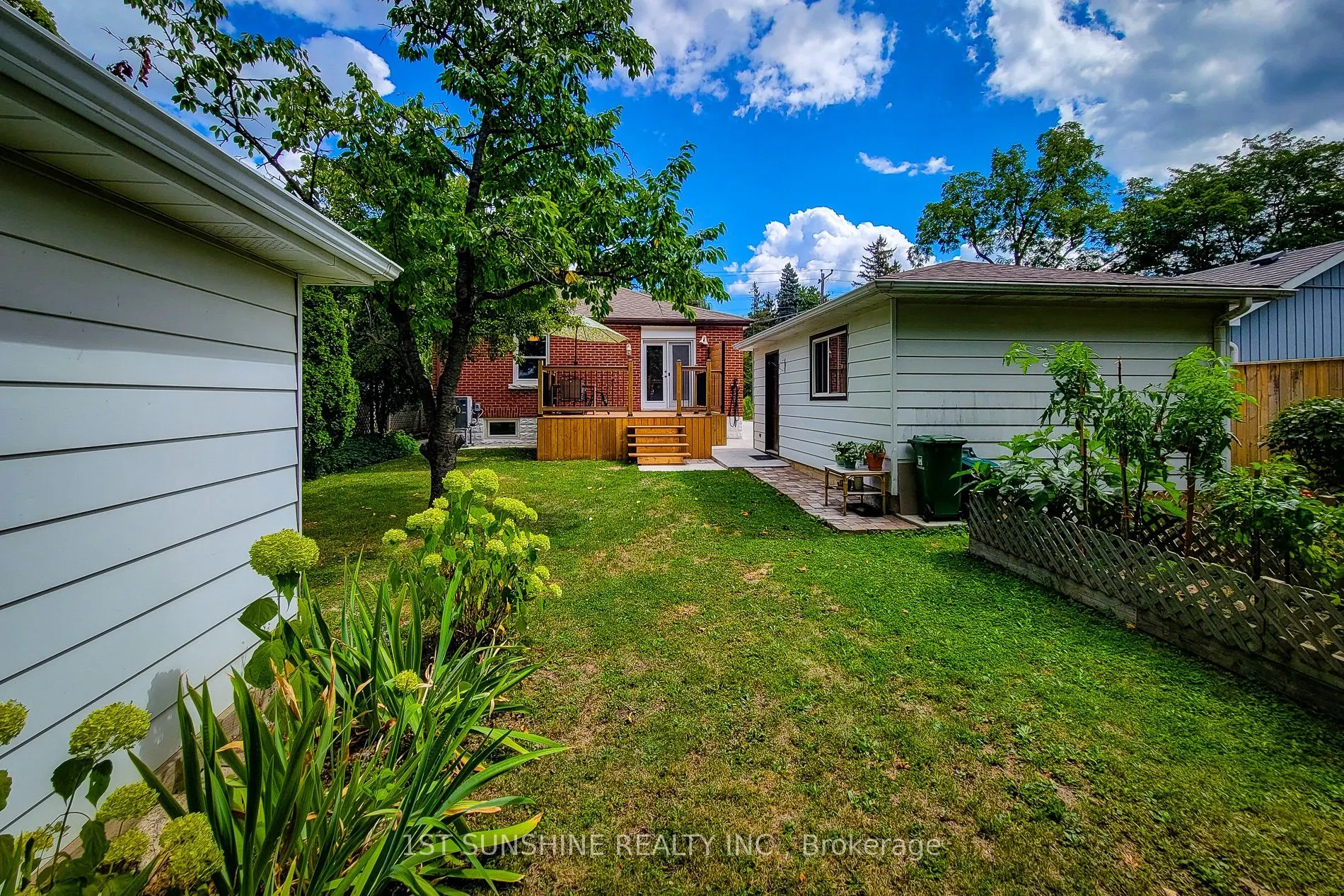 88 Fiddlers Green Road