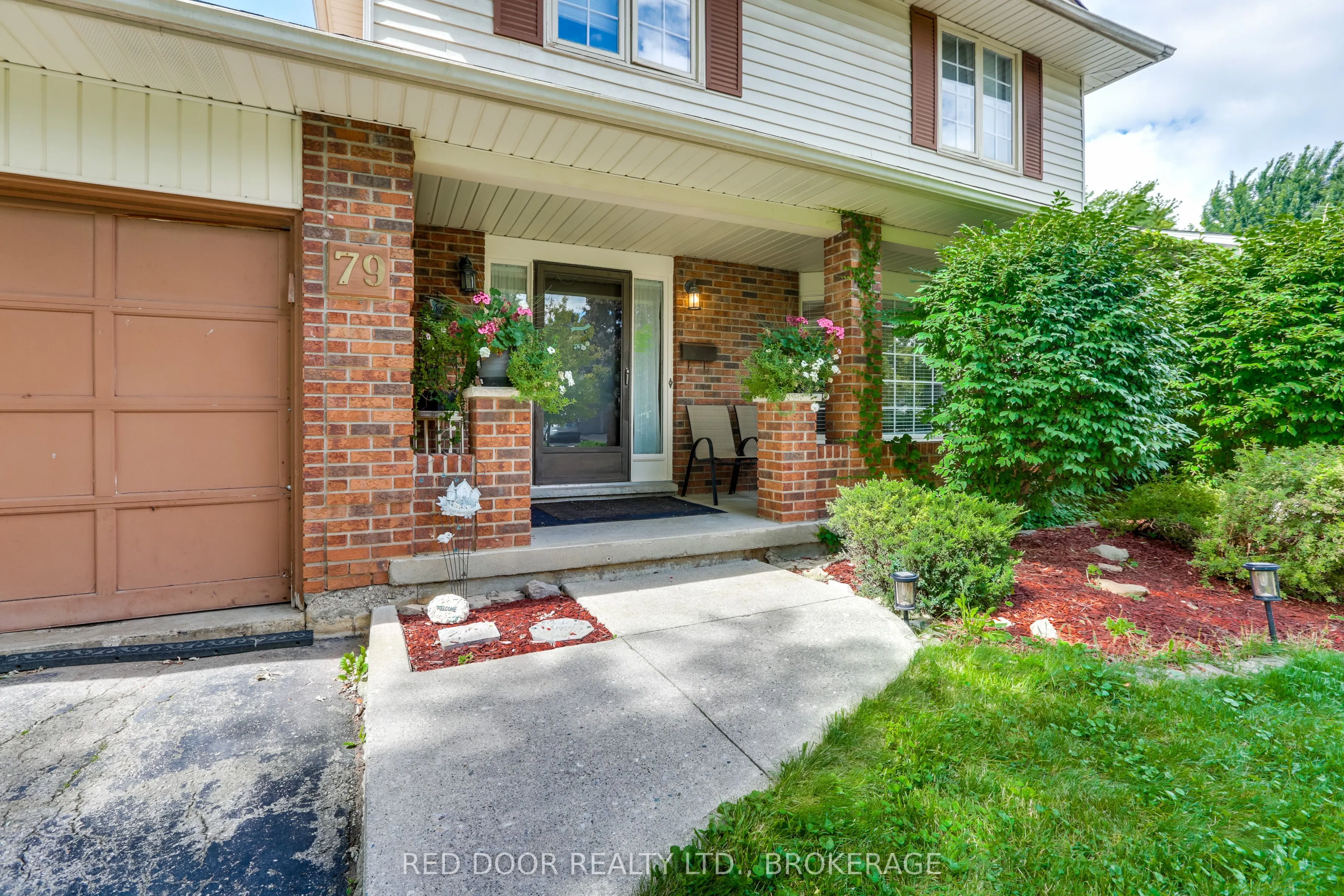 79 Greenbrier Crescent