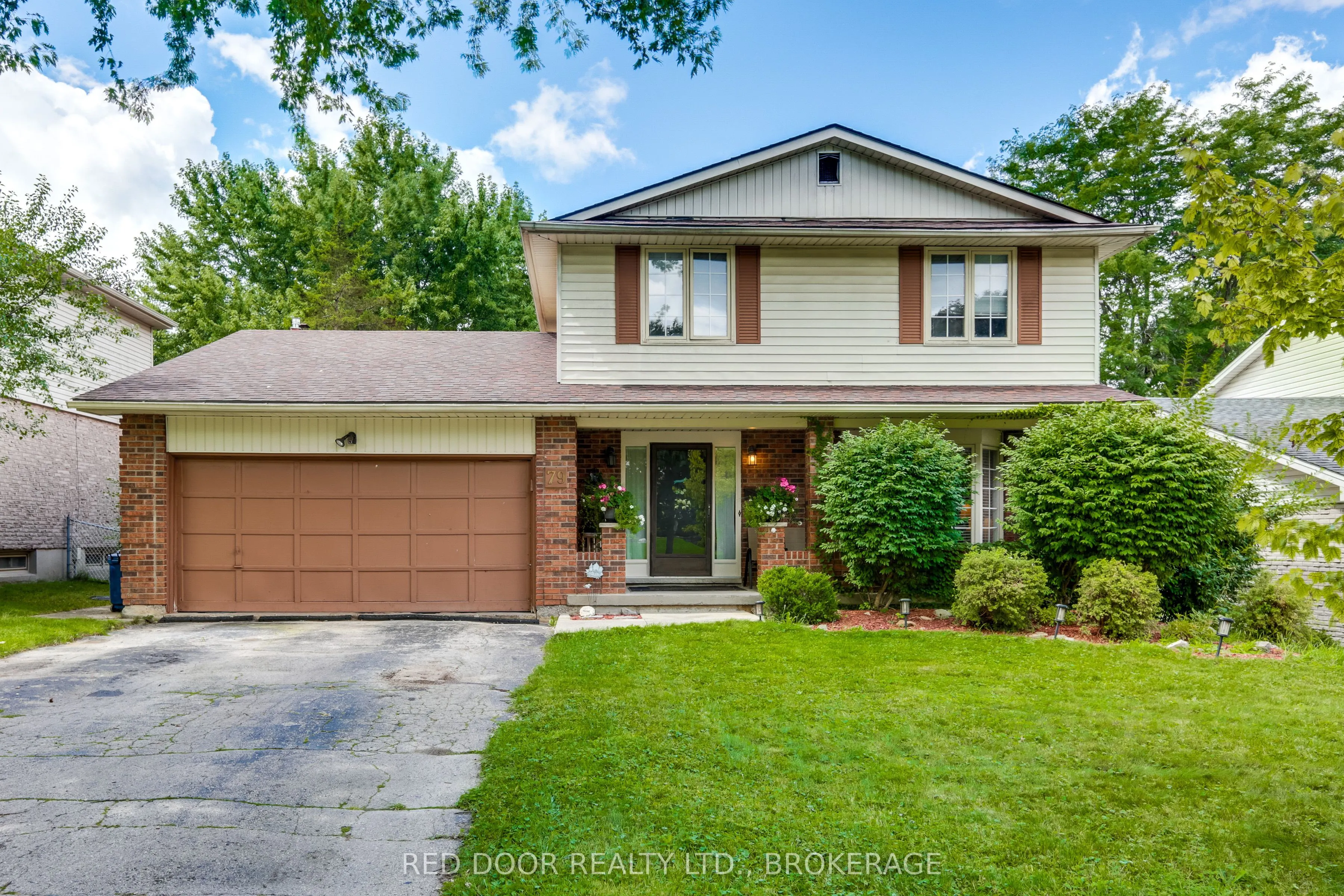 79 Greenbrier Crescent