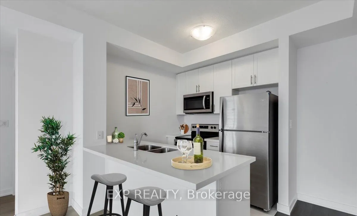 450 Dundas Street E, #405