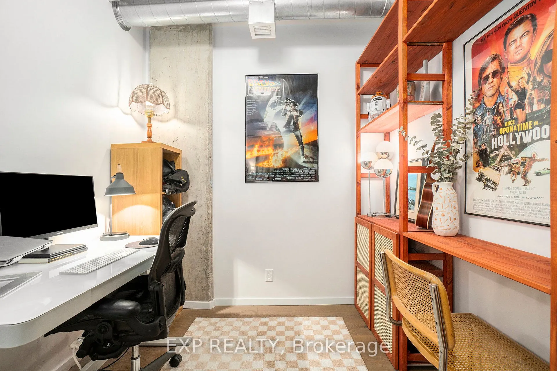 1000 Wellington Street W, #206