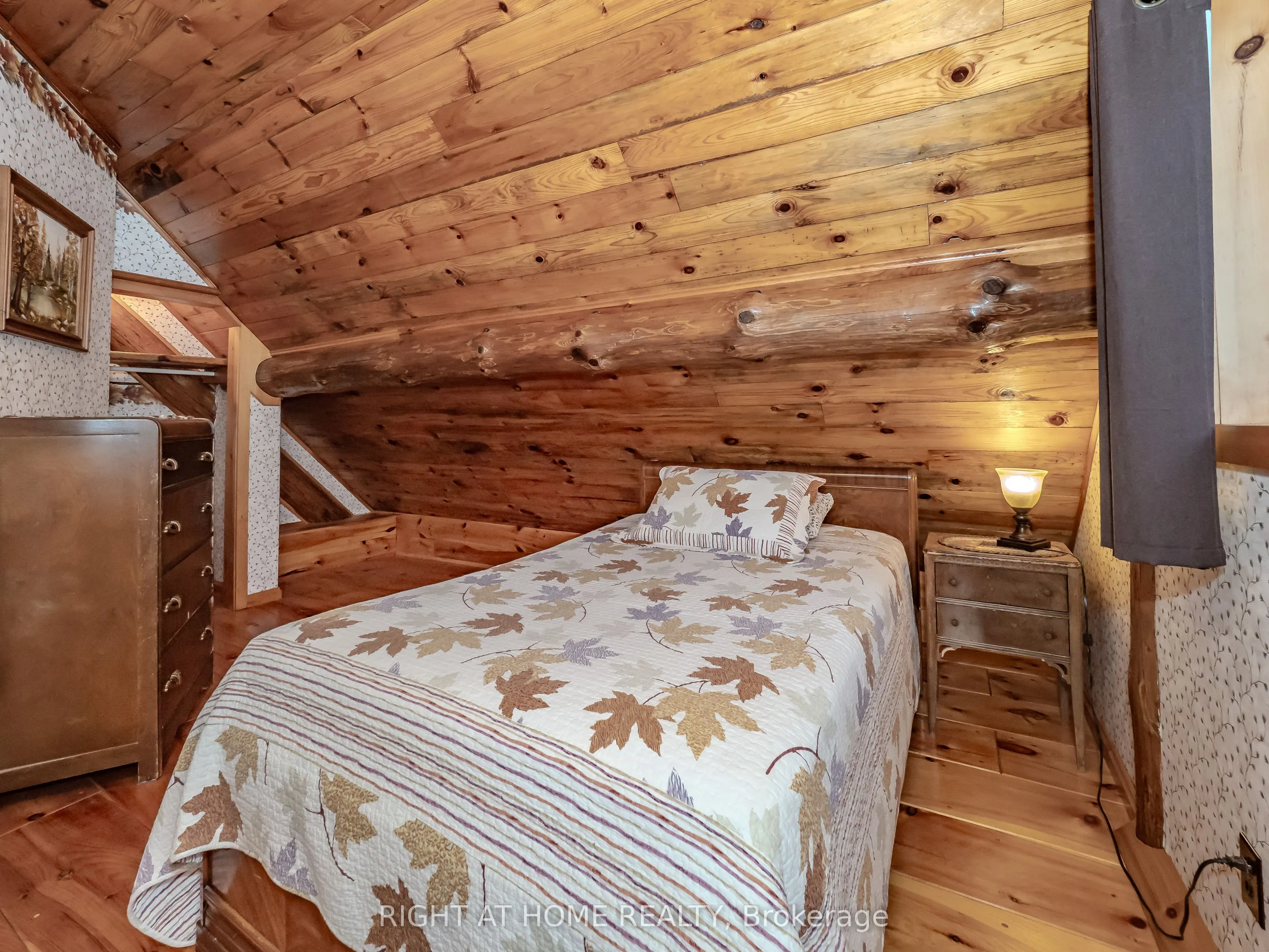 1696 Highway 118 E