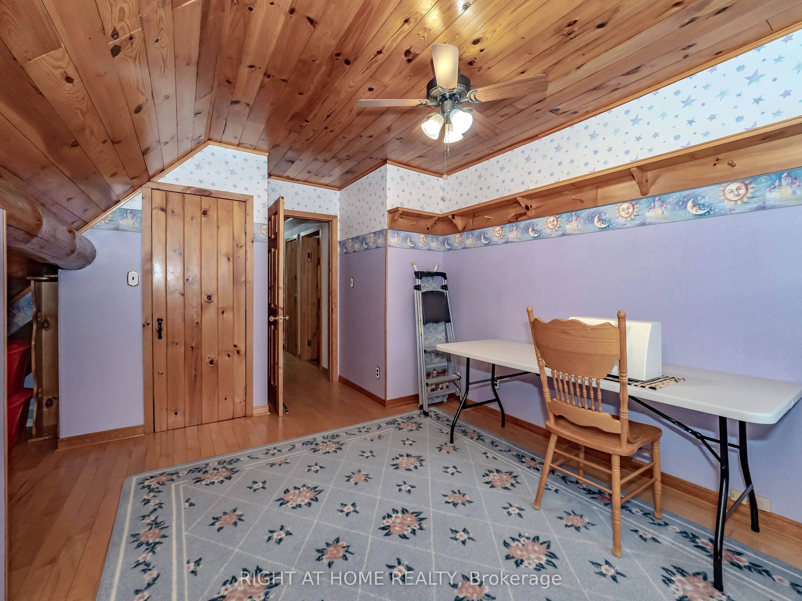 1696 Highway 118 E