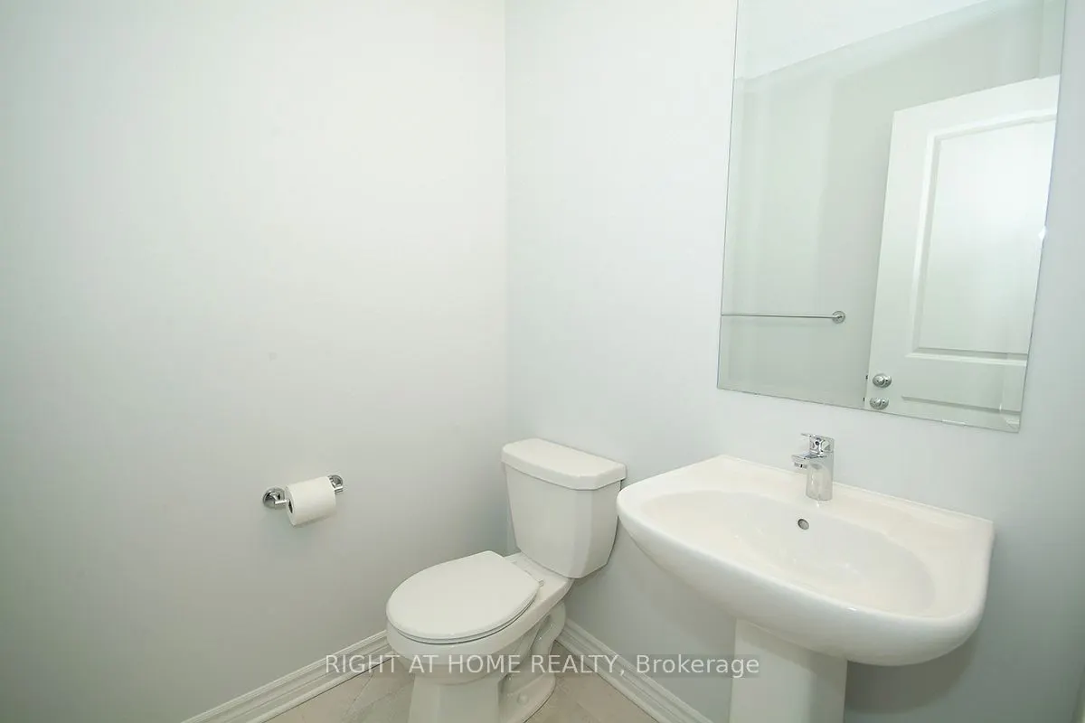 205 Finsbury Avenue