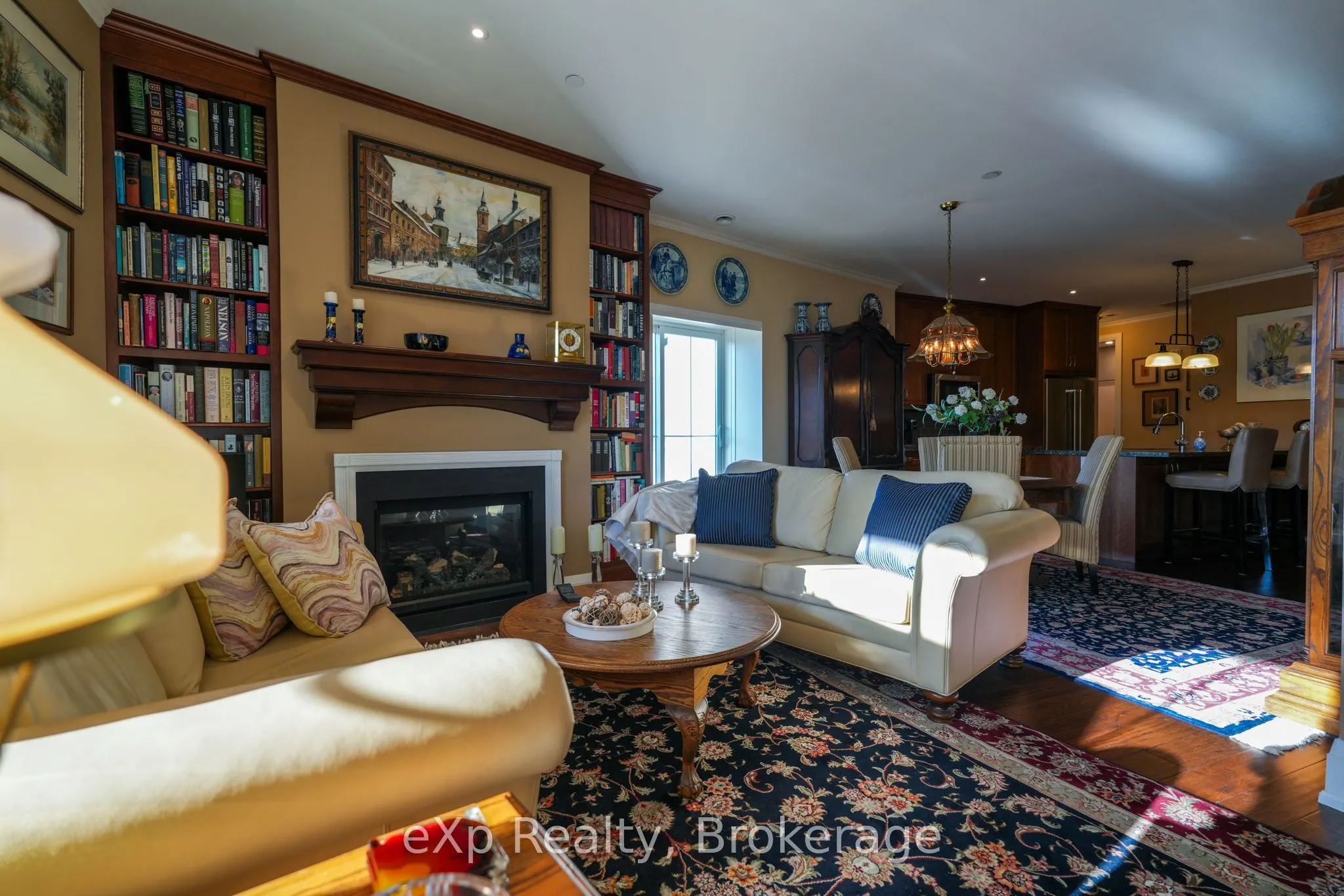 80 9th Street E, #203