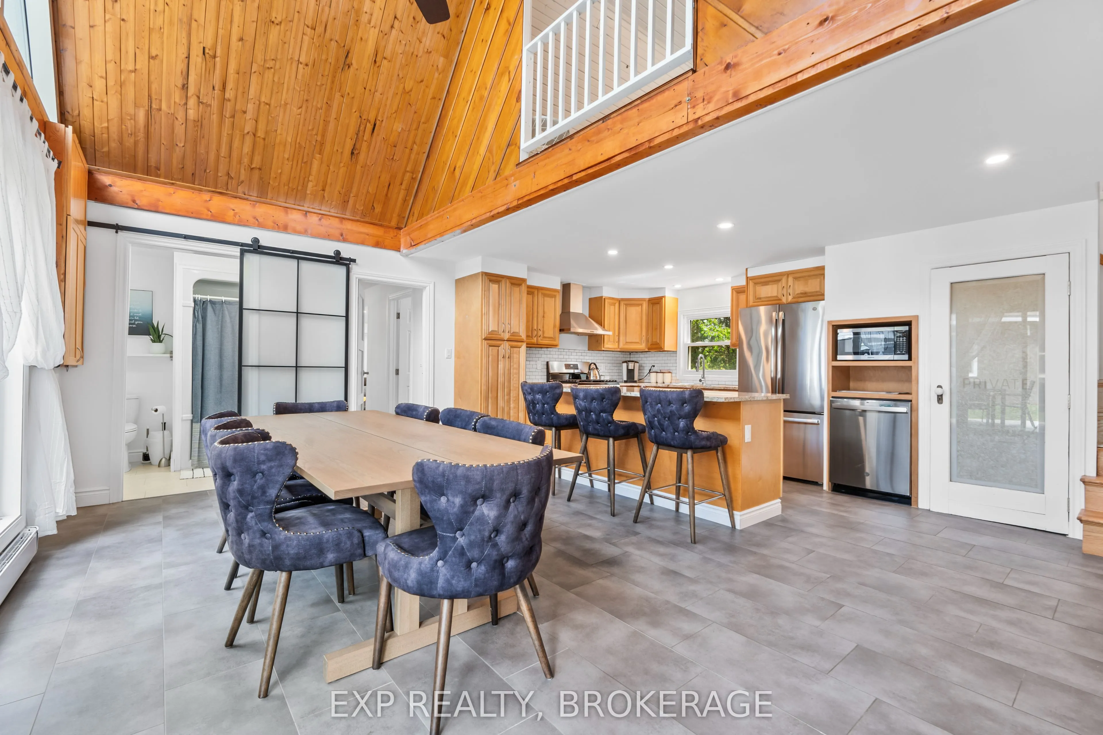 8546 COUNTY 2 Road