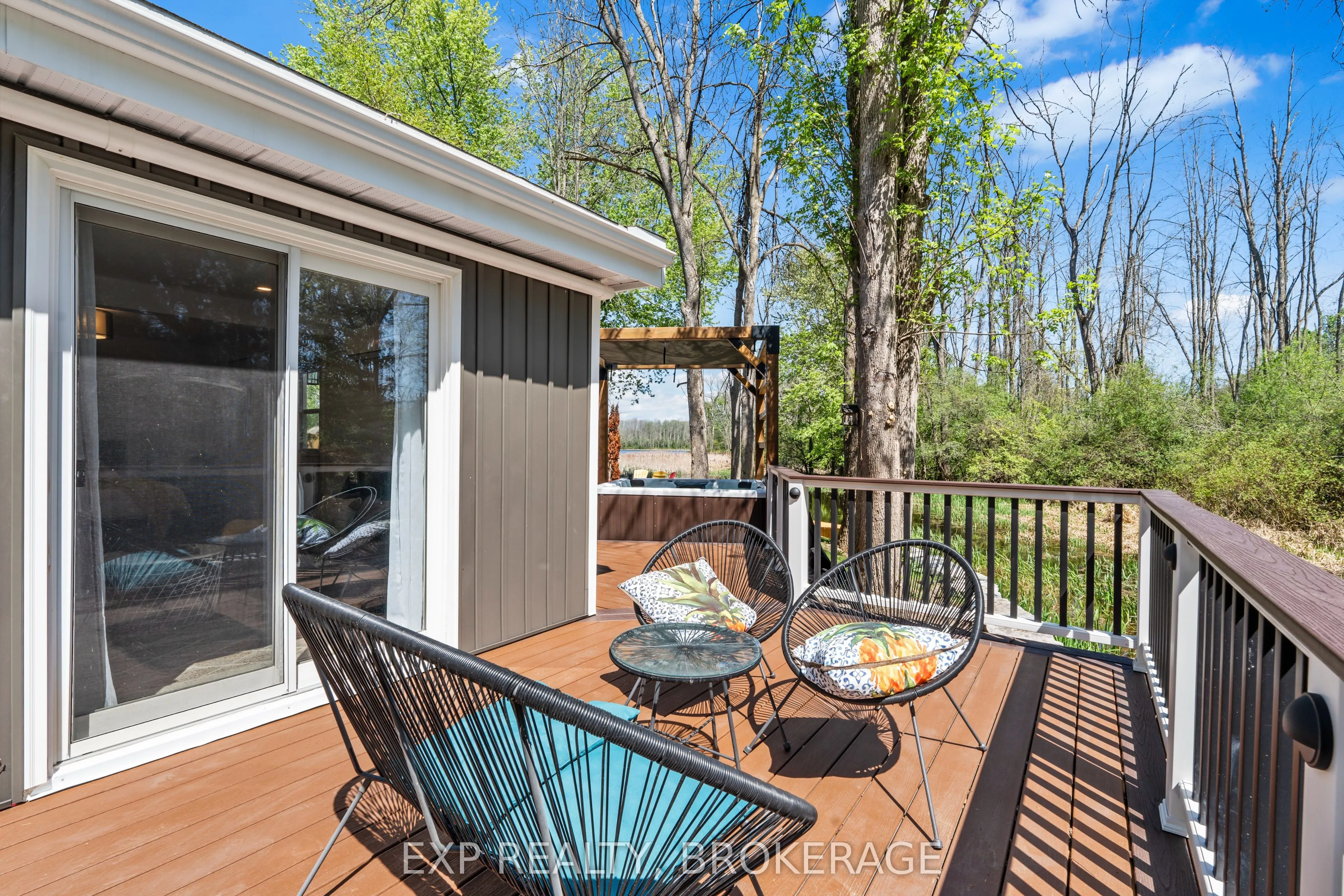 8546 COUNTY 2 Road