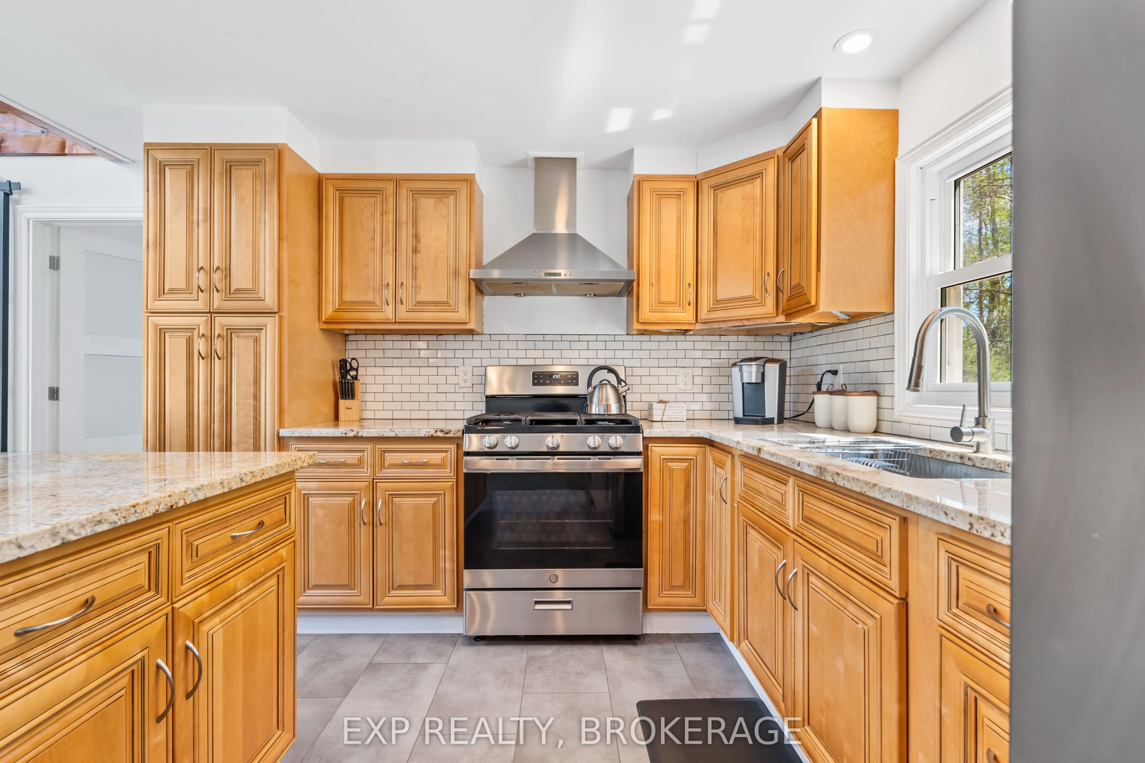 8546 COUNTY 2 Road