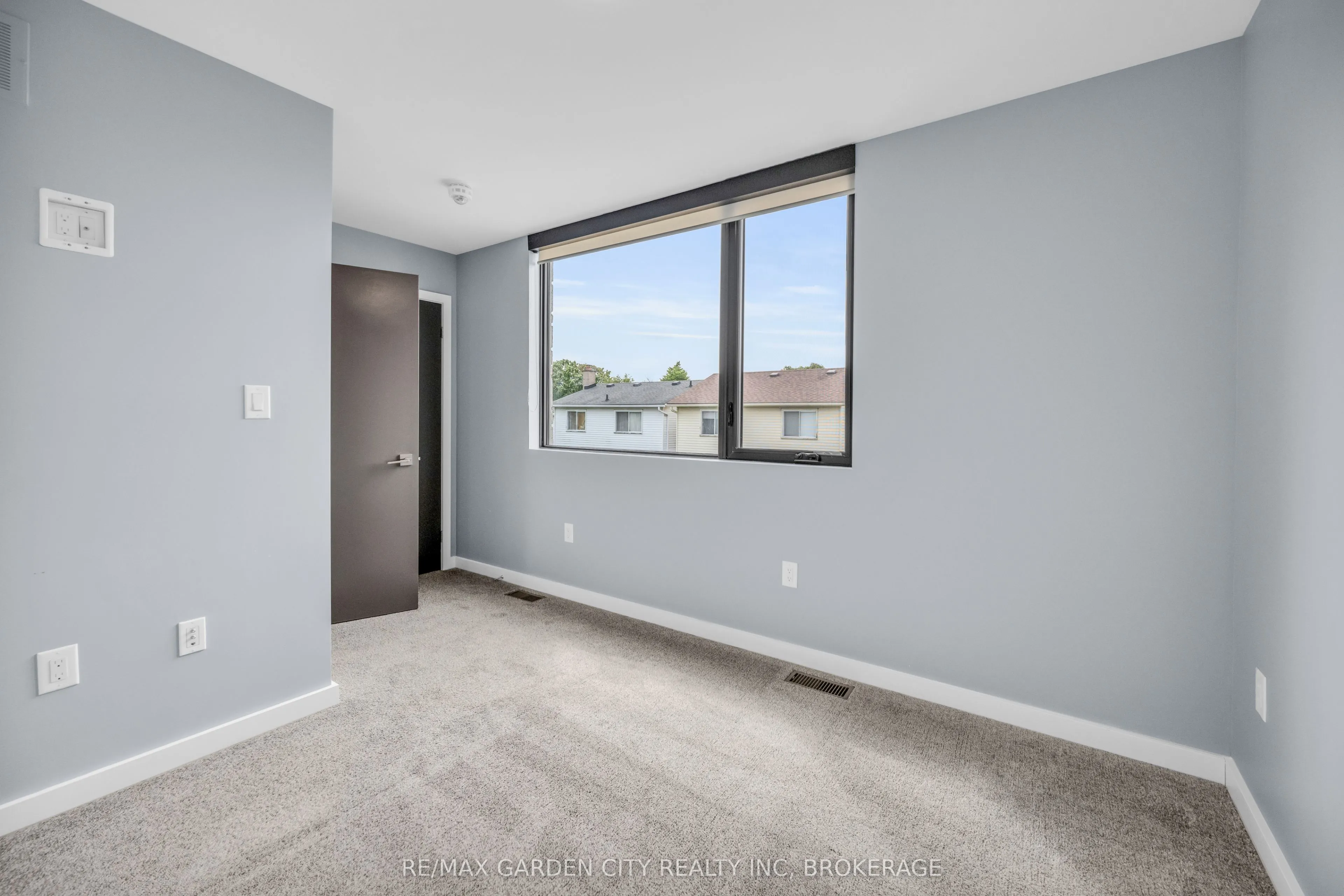 12 1/2 BEAMER Court